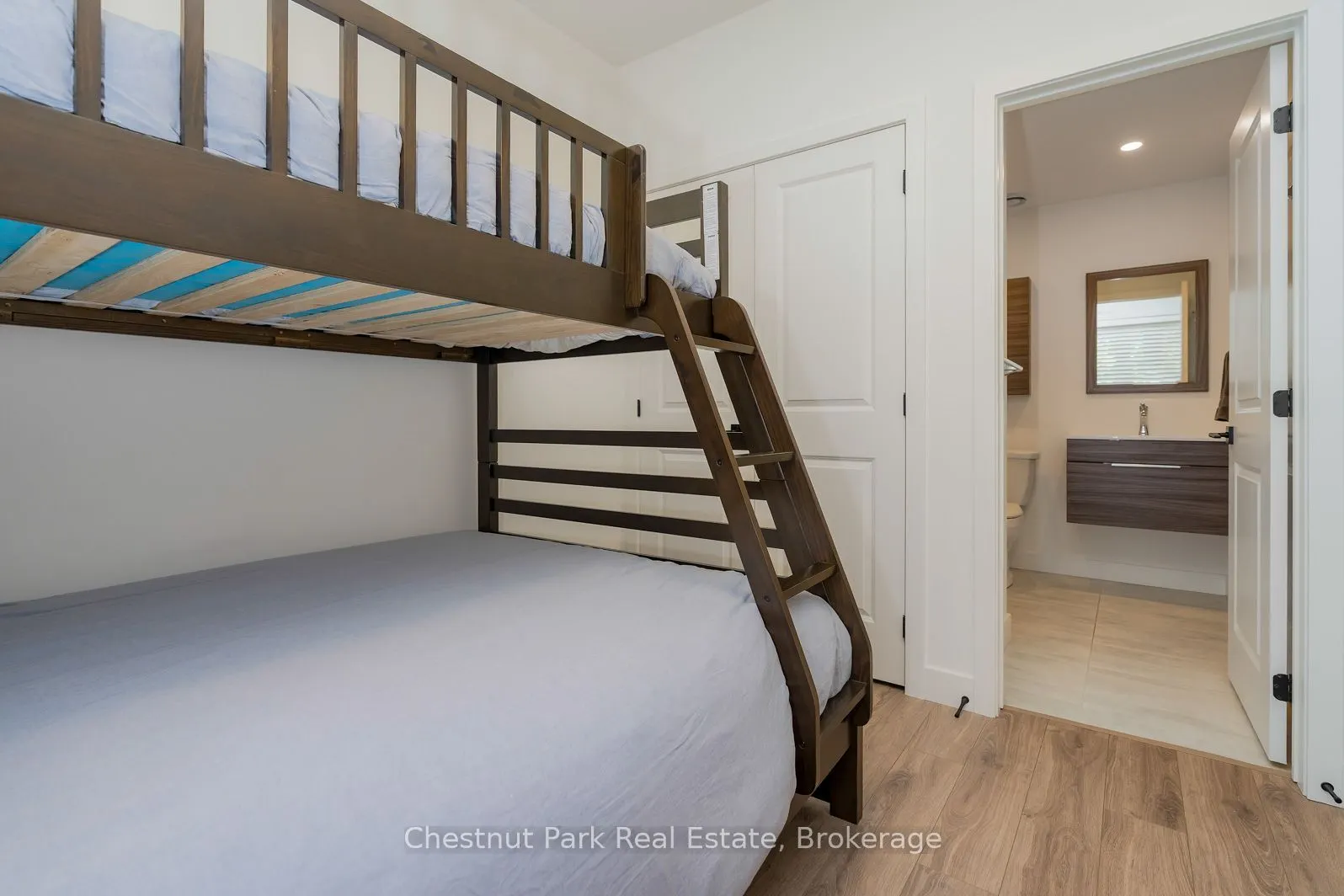 10 BECKWITH Lane, #106