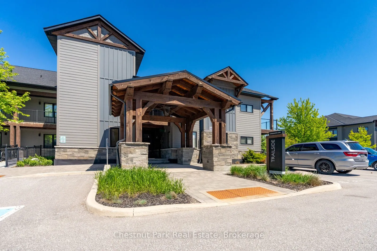 10 BECKWITH Lane, #106