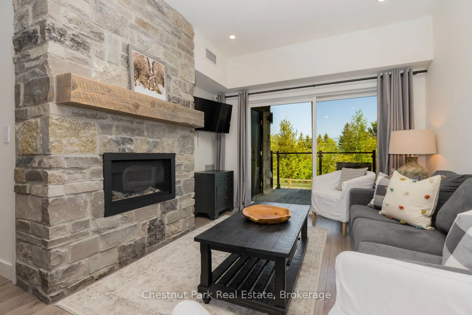 10 BECKWITH Lane, #106