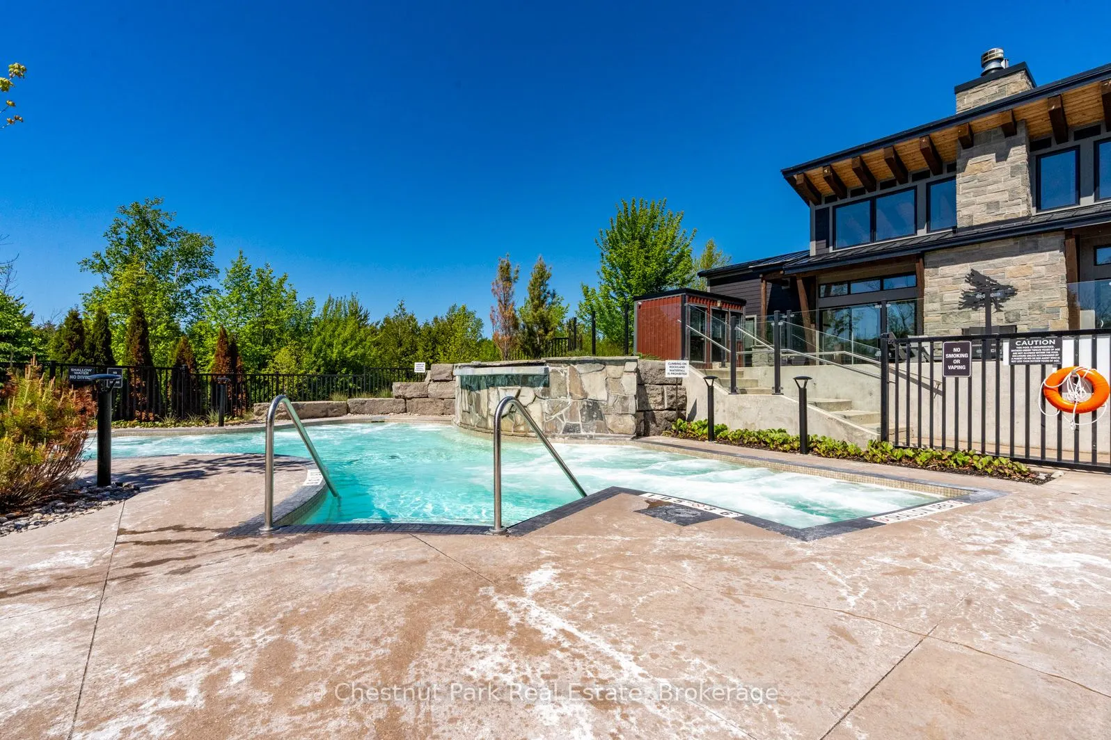 10 BECKWITH Lane, #106