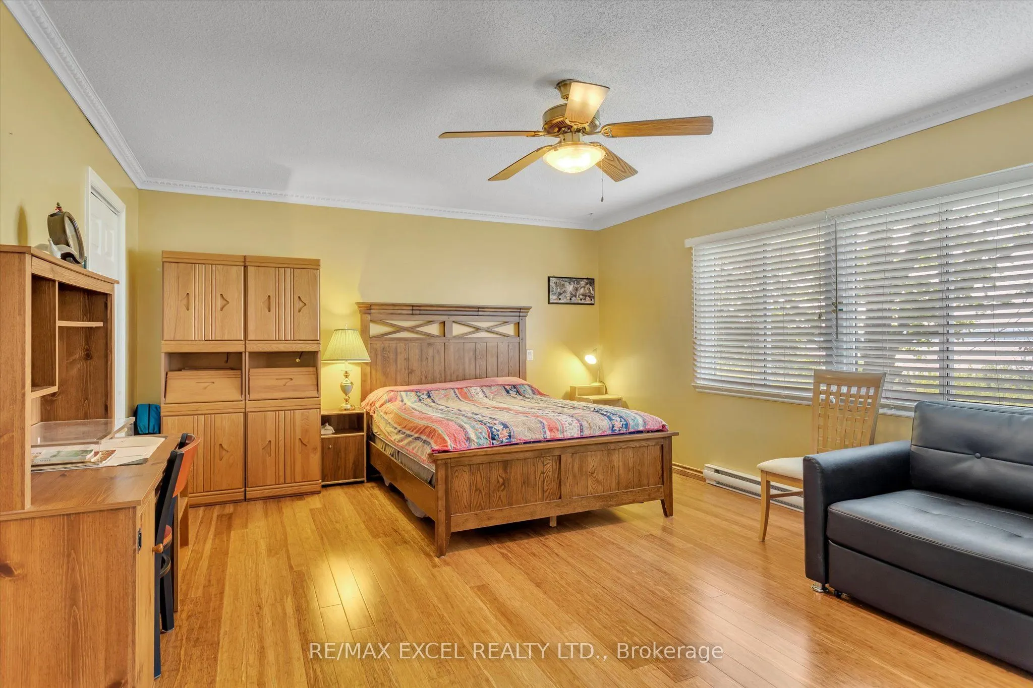 665 North Shore Drive E
