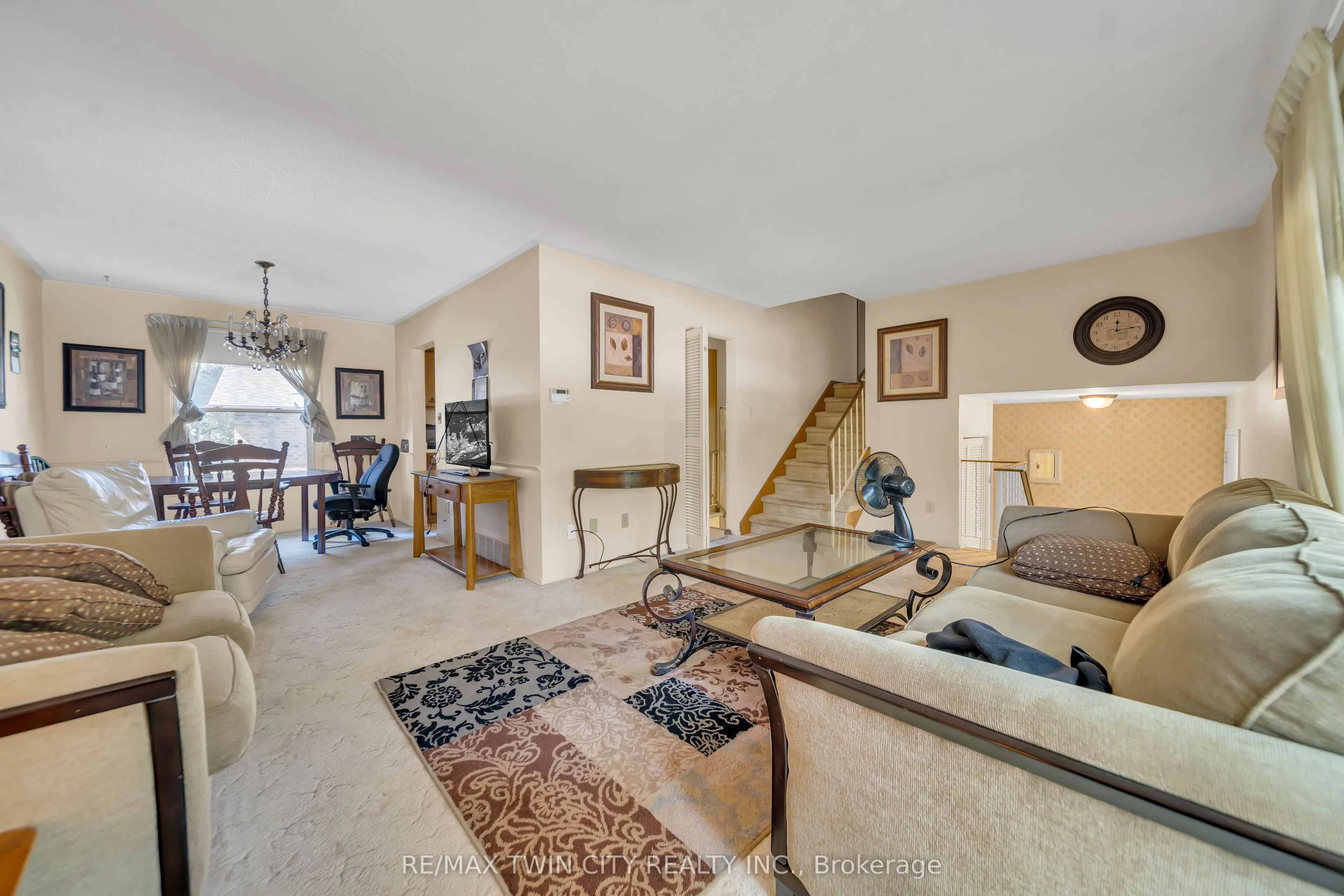395 Mossom Place