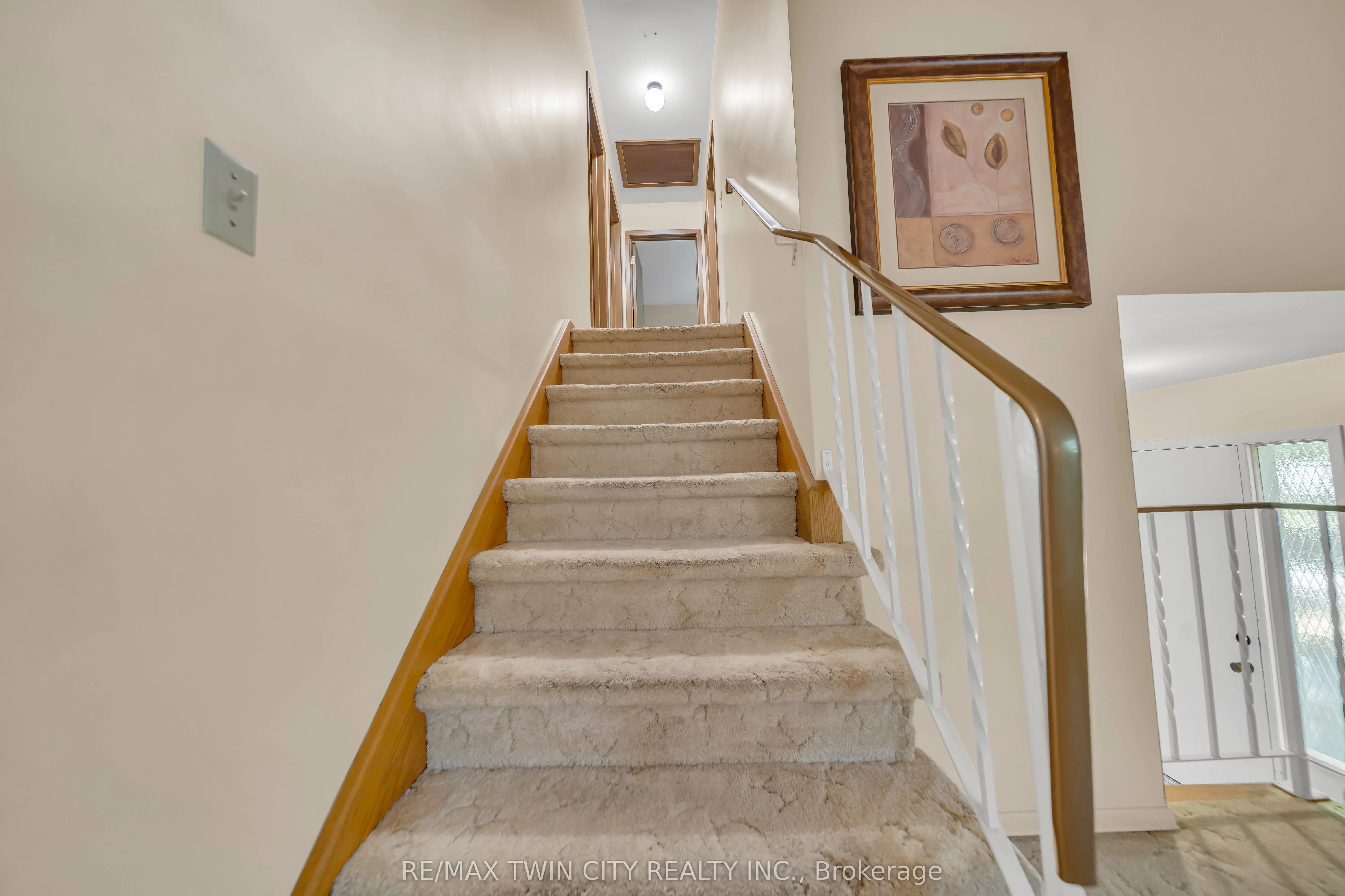 395 Mossom Place
