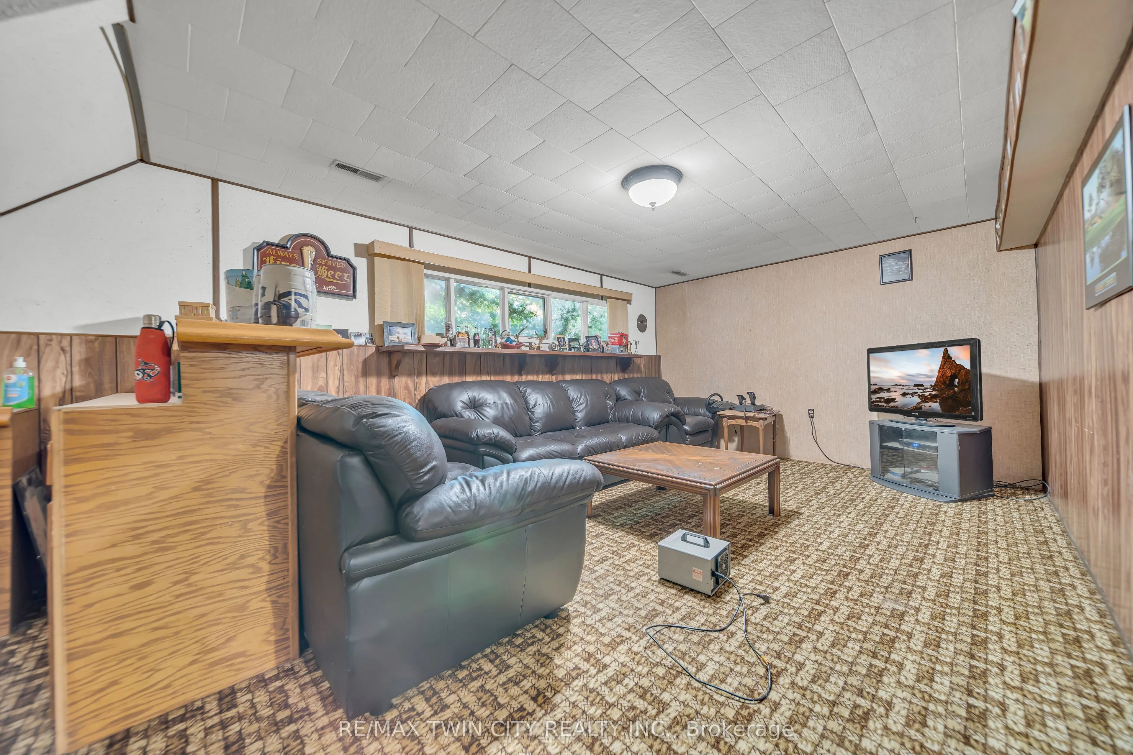 395 Mossom Place