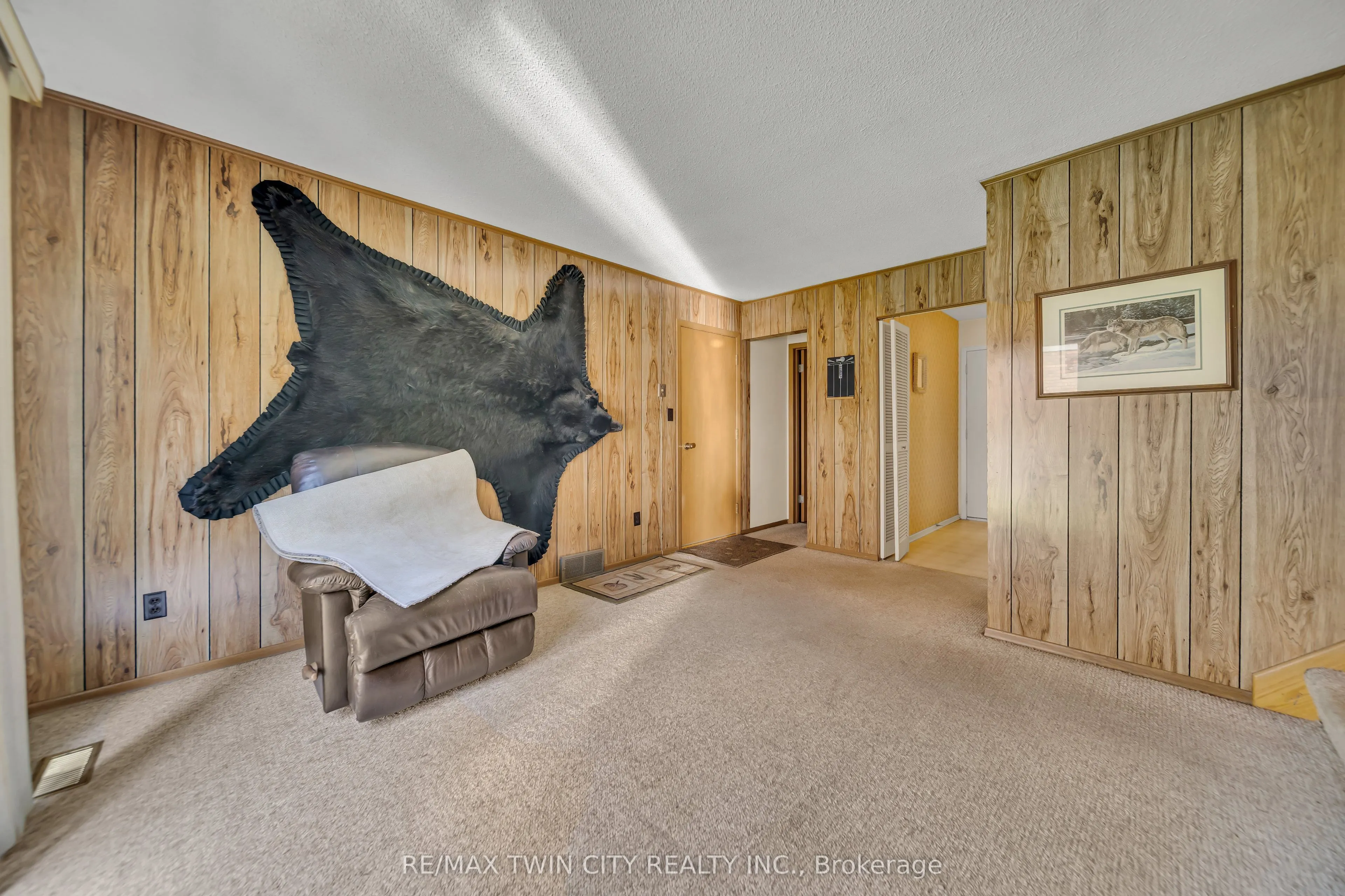 395 Mossom Place