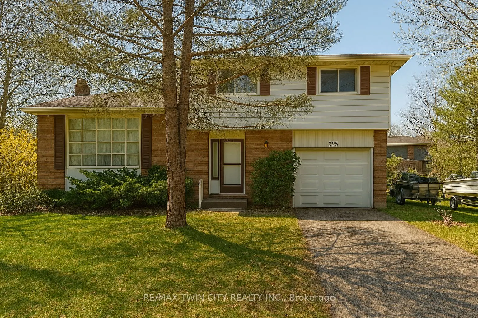 395 Mossom Place
