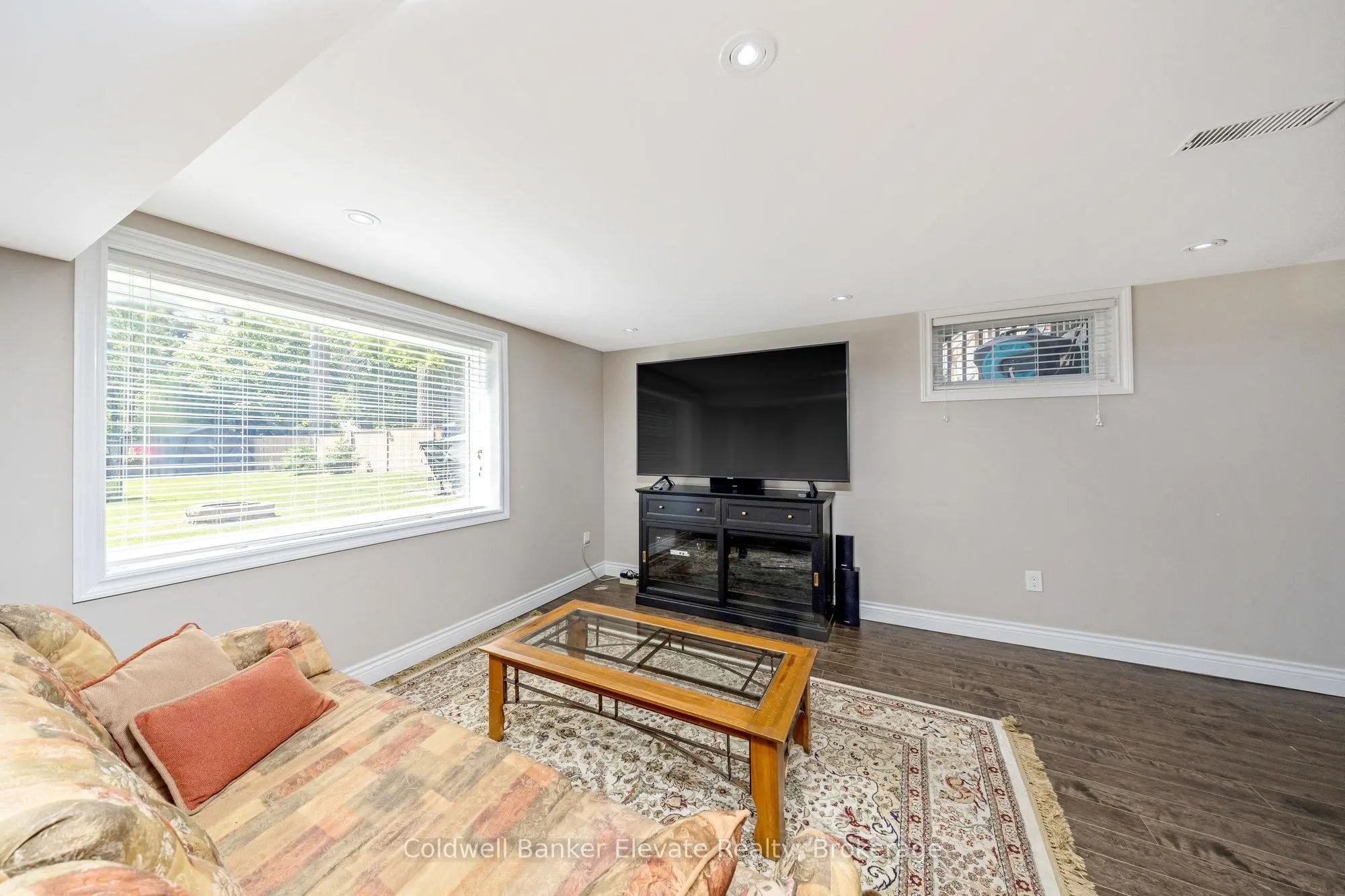 3 Lorne Street