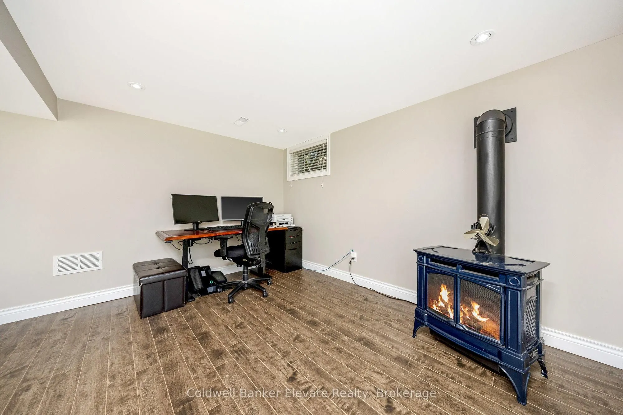 3 Lorne Street