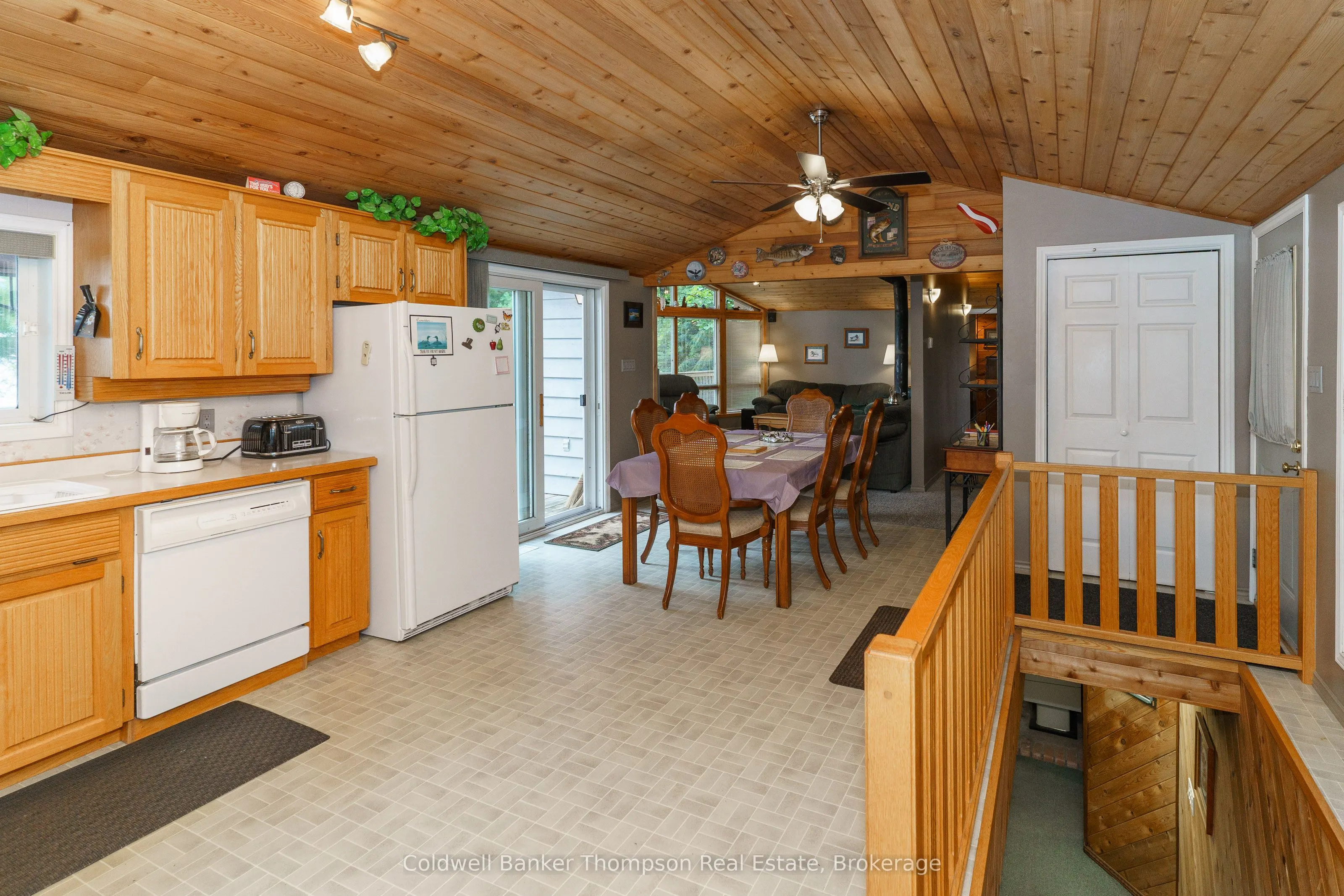 2266 Pickerel & Jack Lake Road