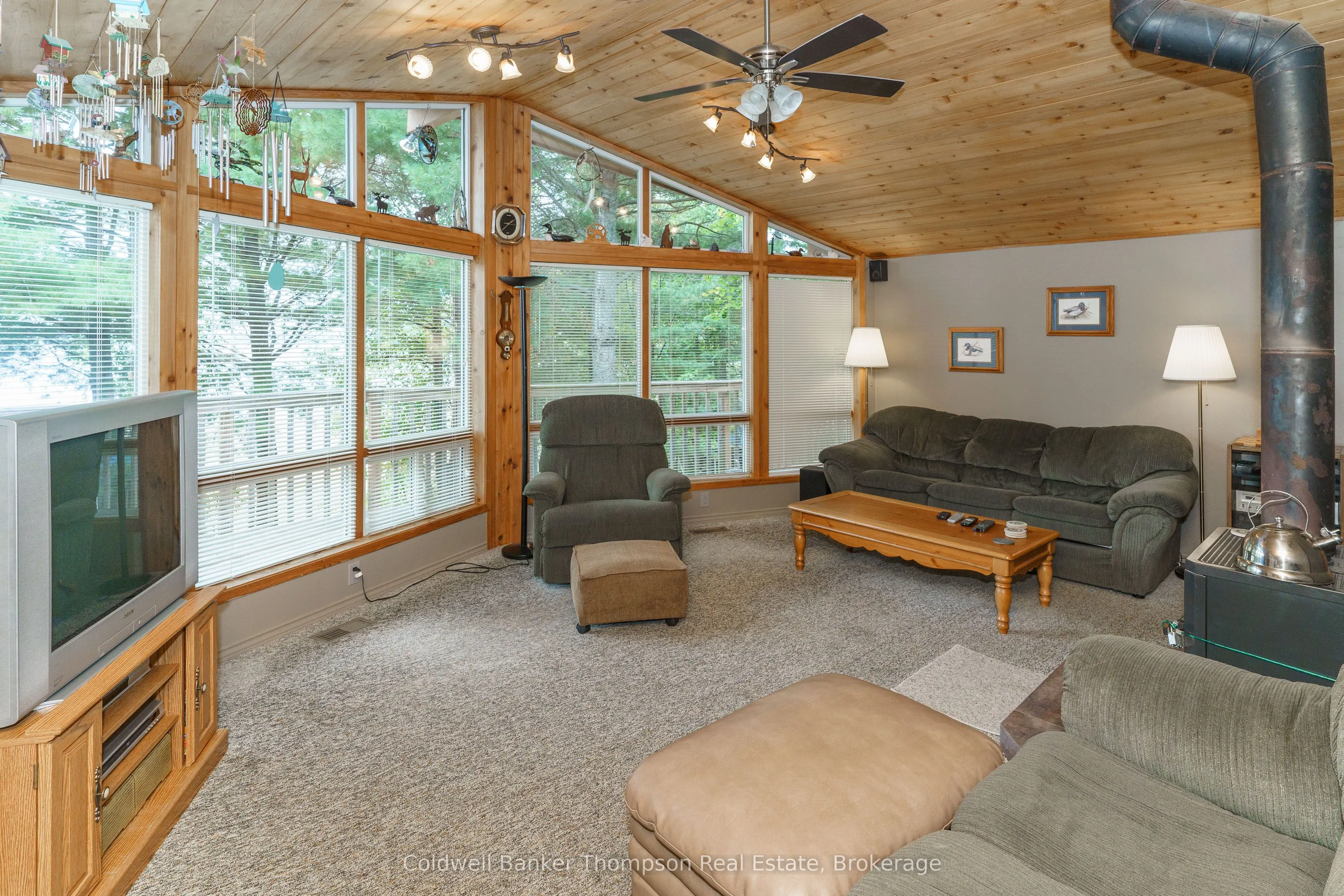 2266 Pickerel & Jack Lake Road