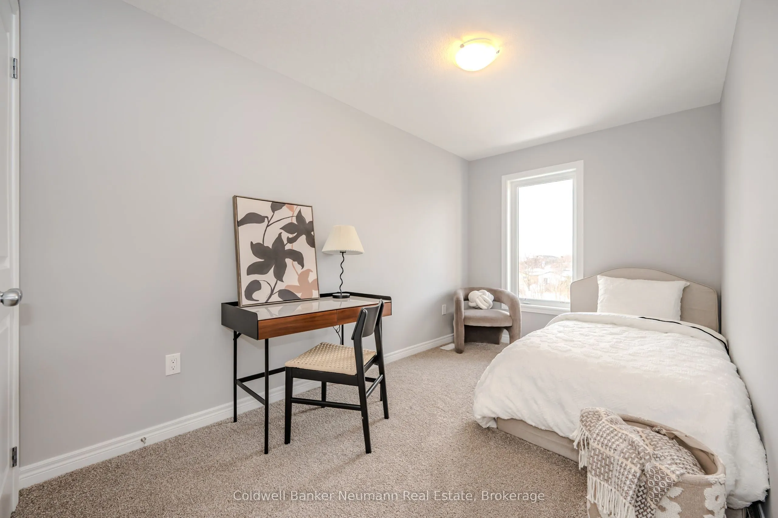 5 Sora Lane E, #5
