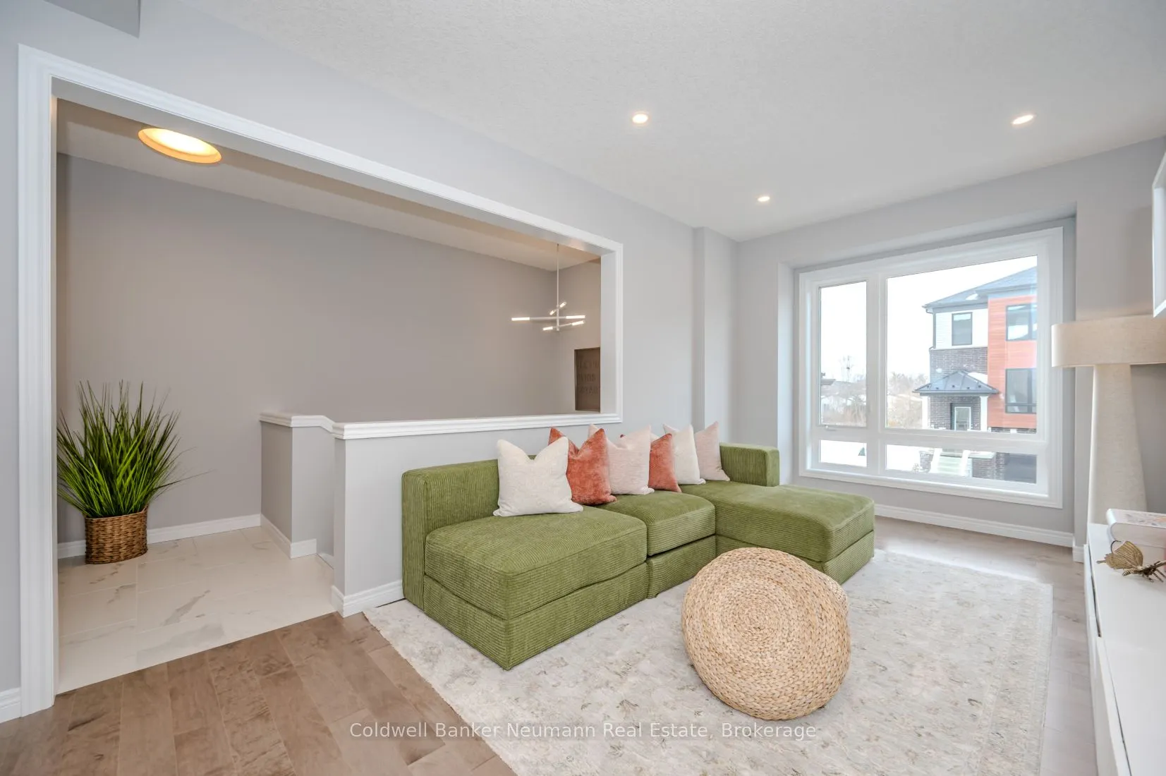 5 Sora Lane E, #5