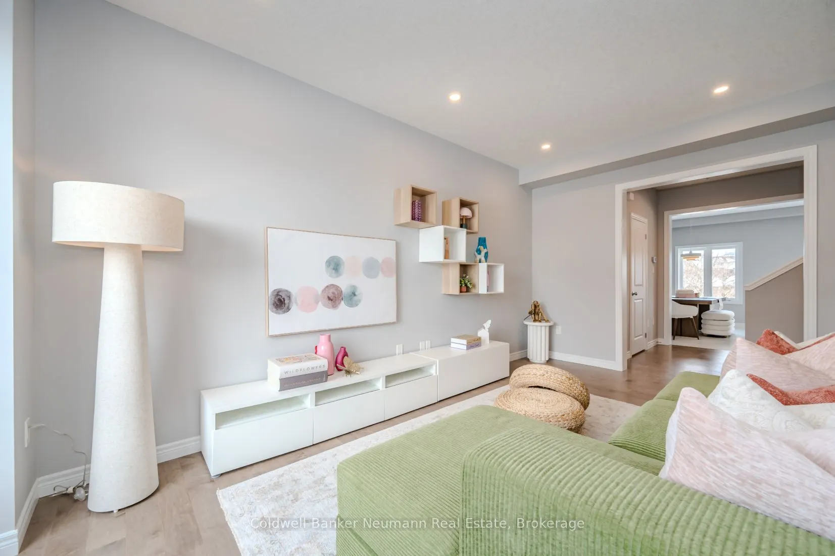 5 Sora Lane E, #5