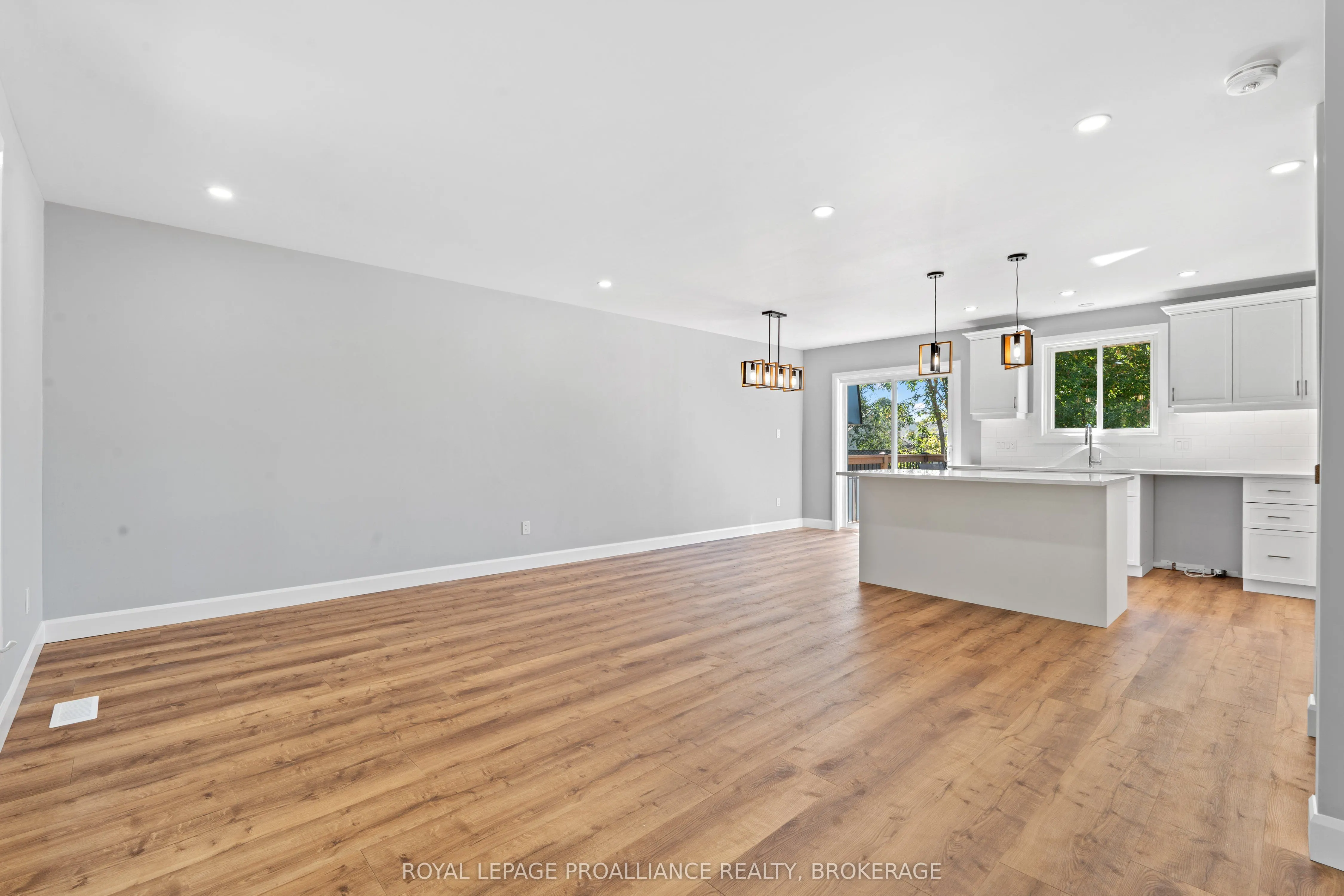 47 Inverness Crescent