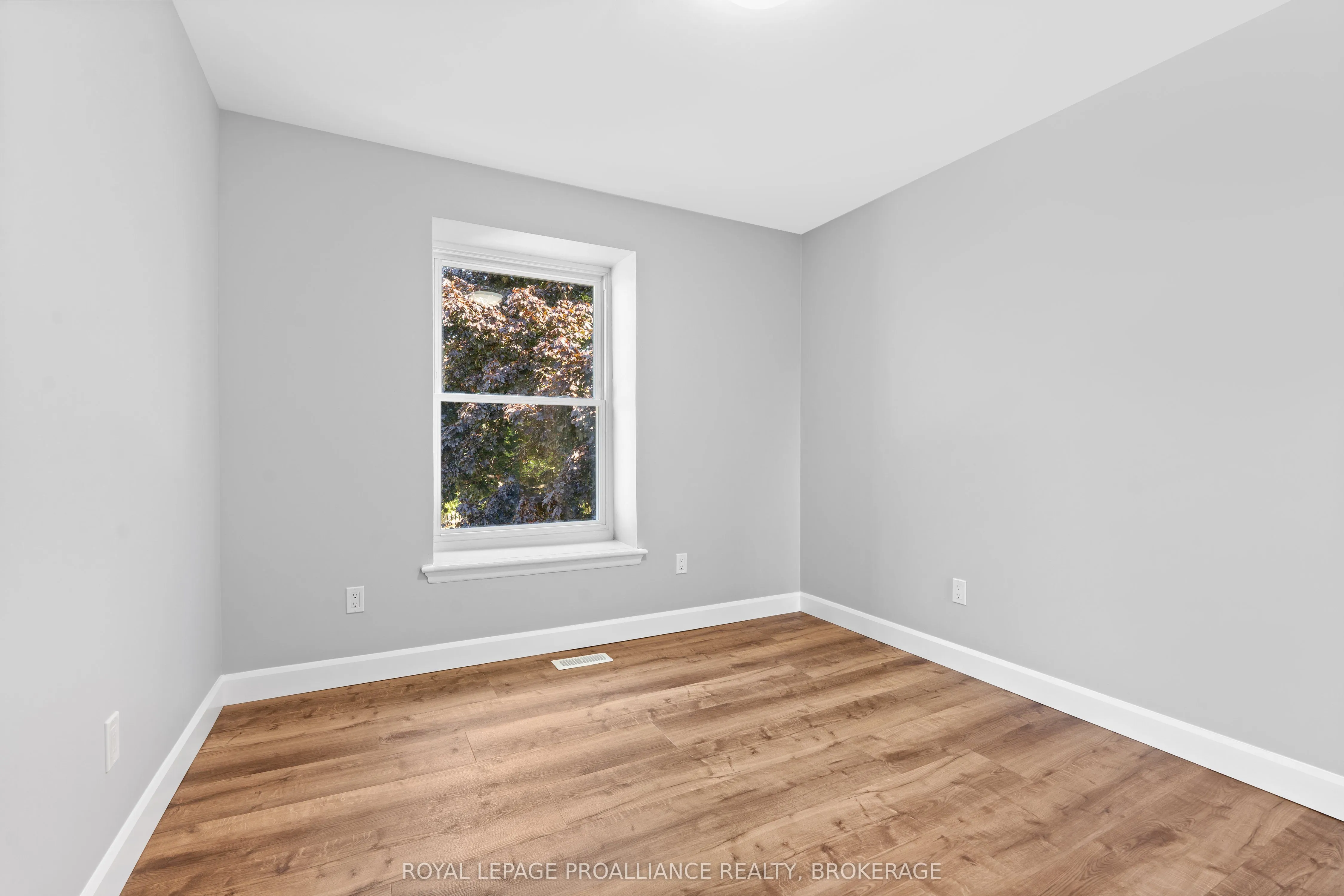 47 Inverness Crescent