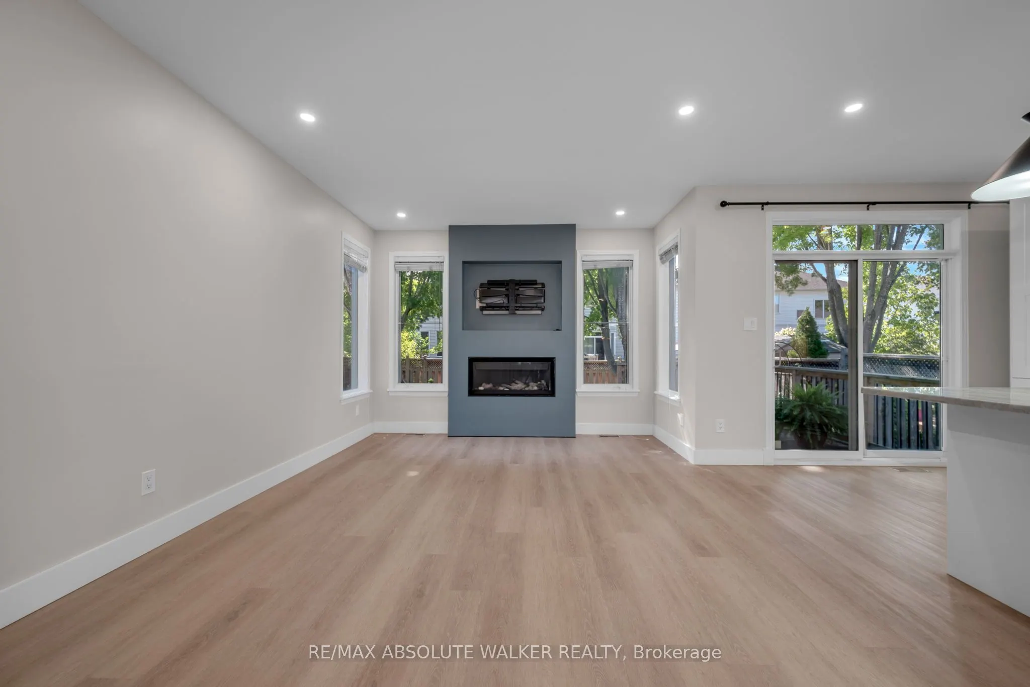 88 Maple Stand Way