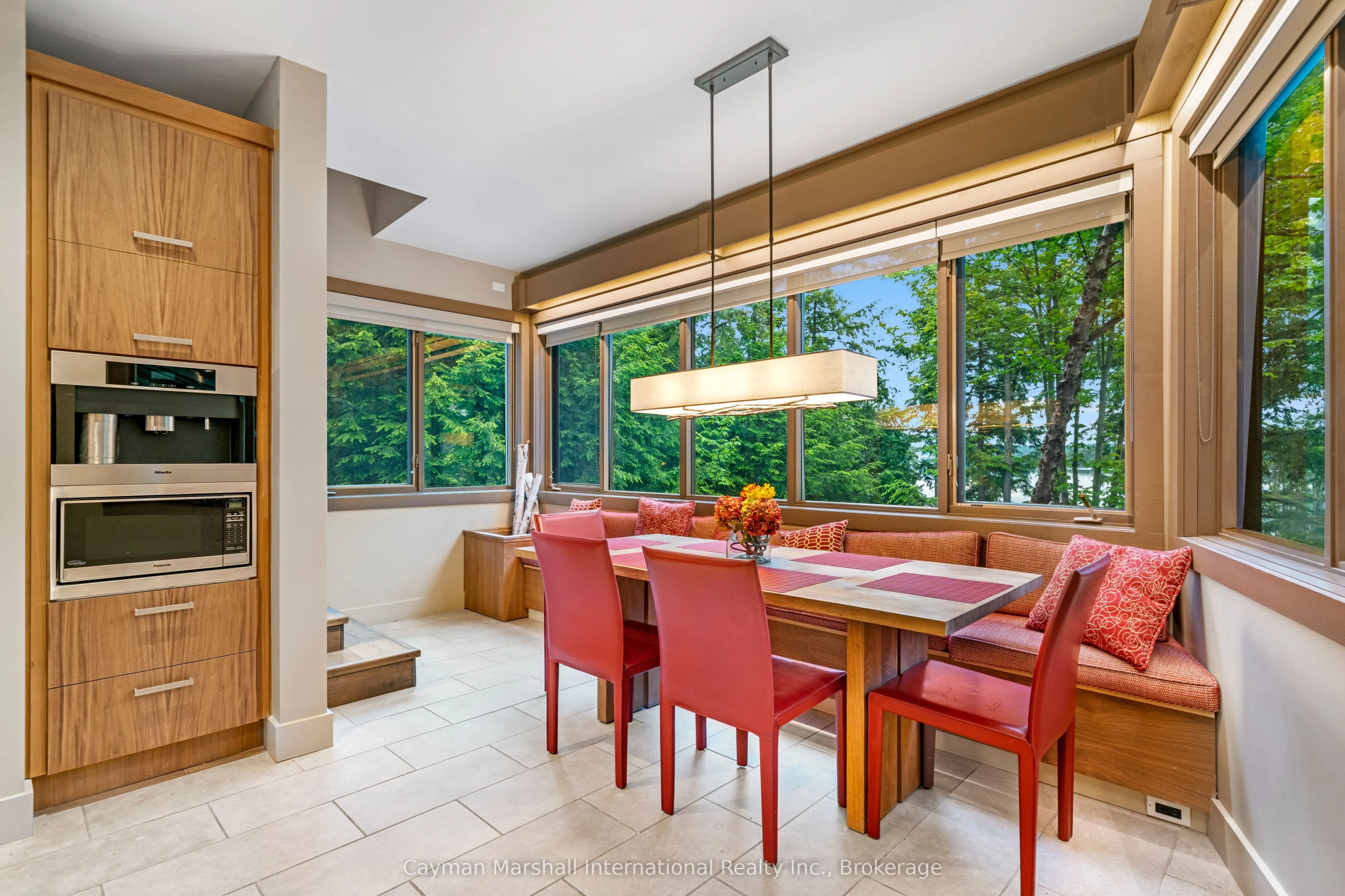 3356 West Shore Road