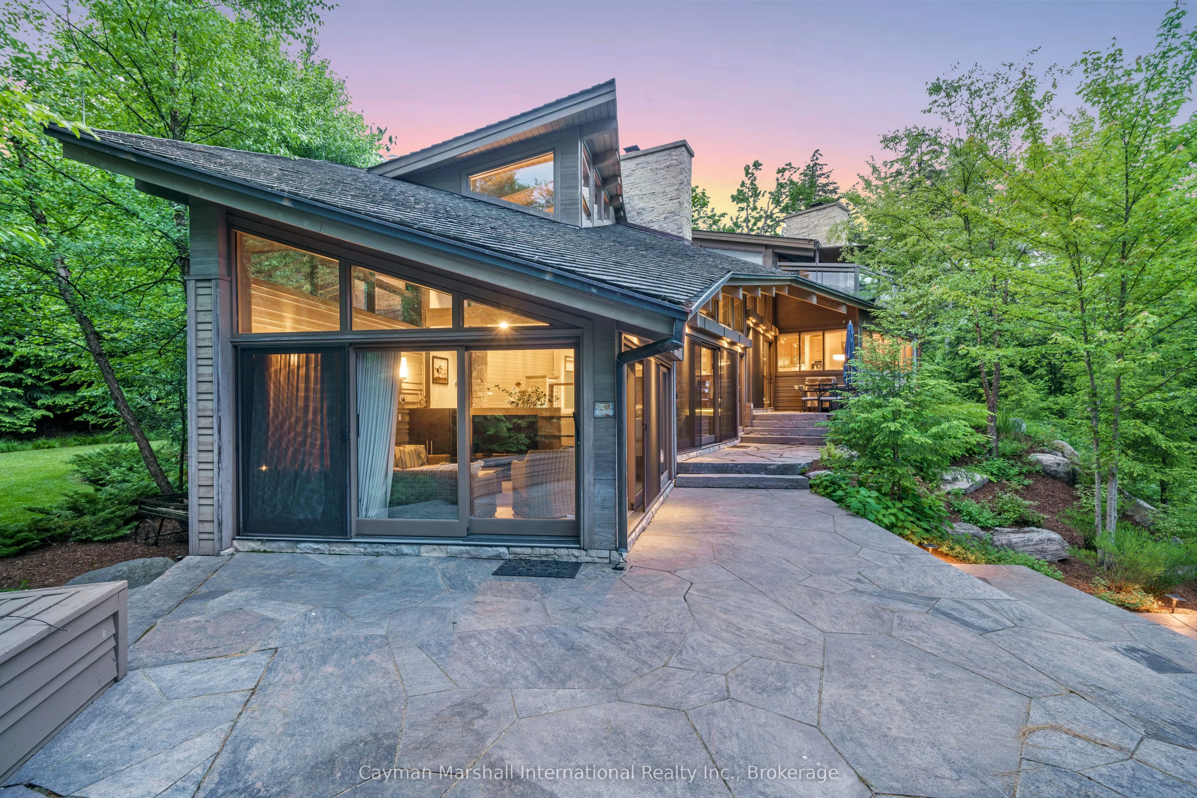 3356 West Shore Road