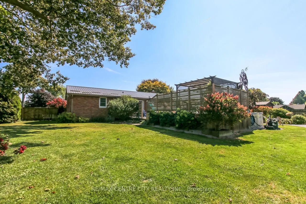 388 Larry Street