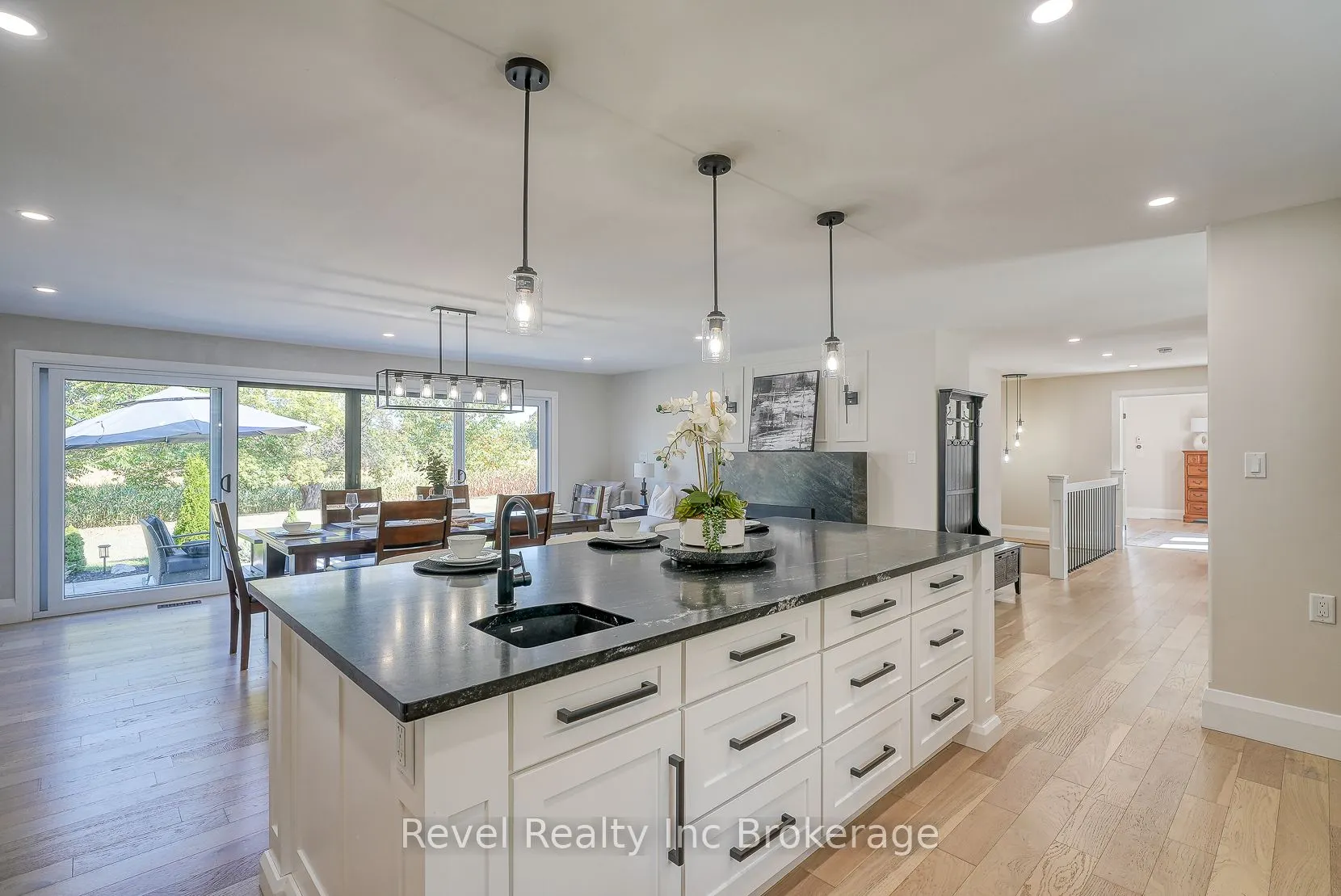 403269 Robinson Road