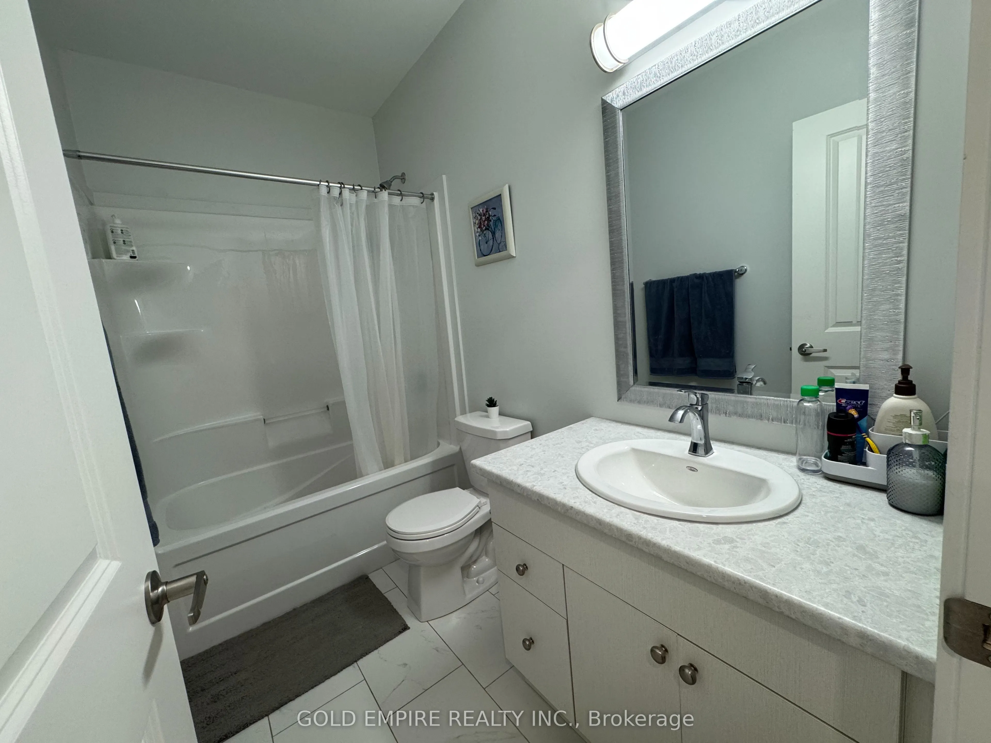 990 DEVERON Crescent, #45