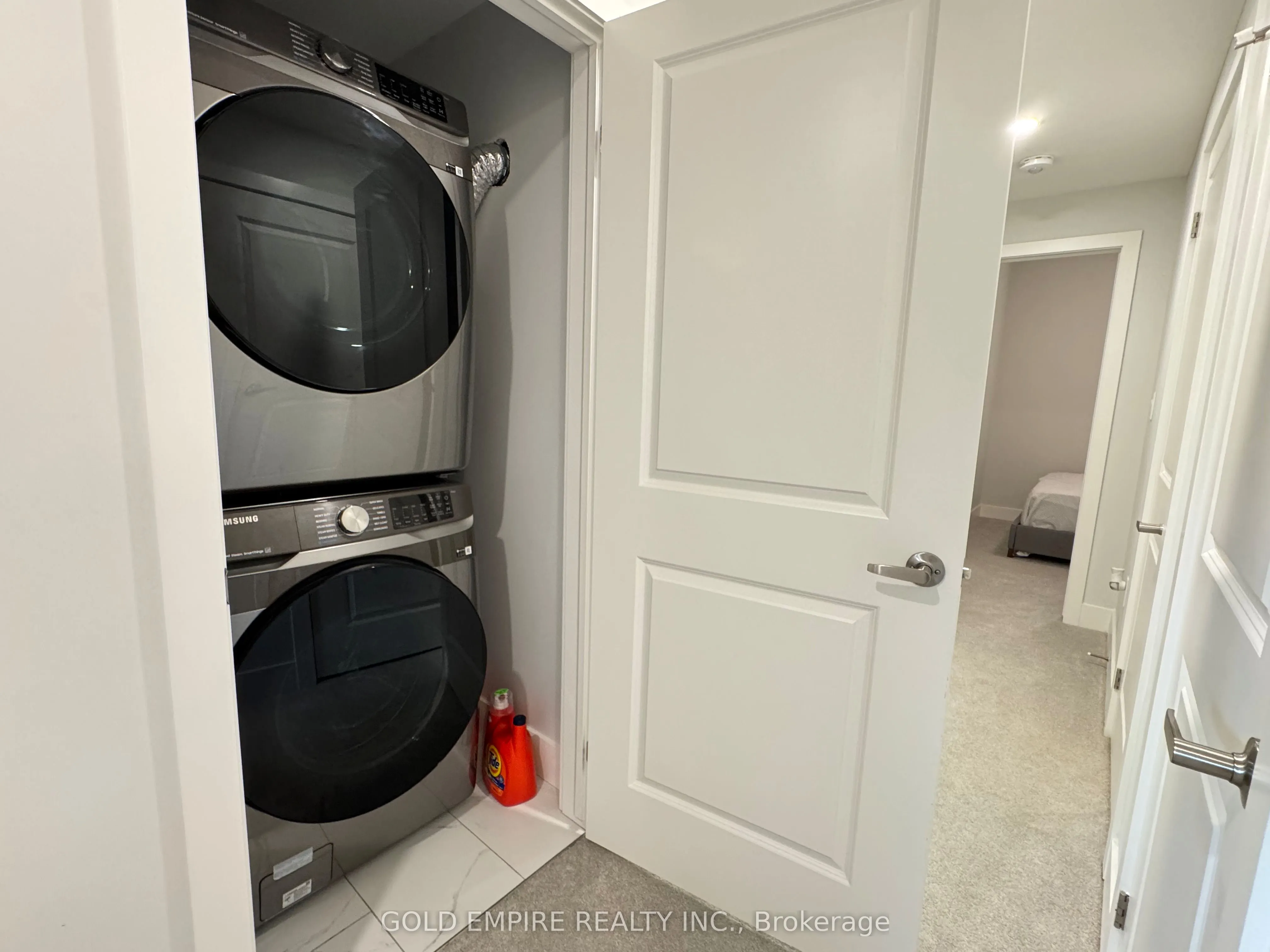 990 DEVERON Crescent, #45