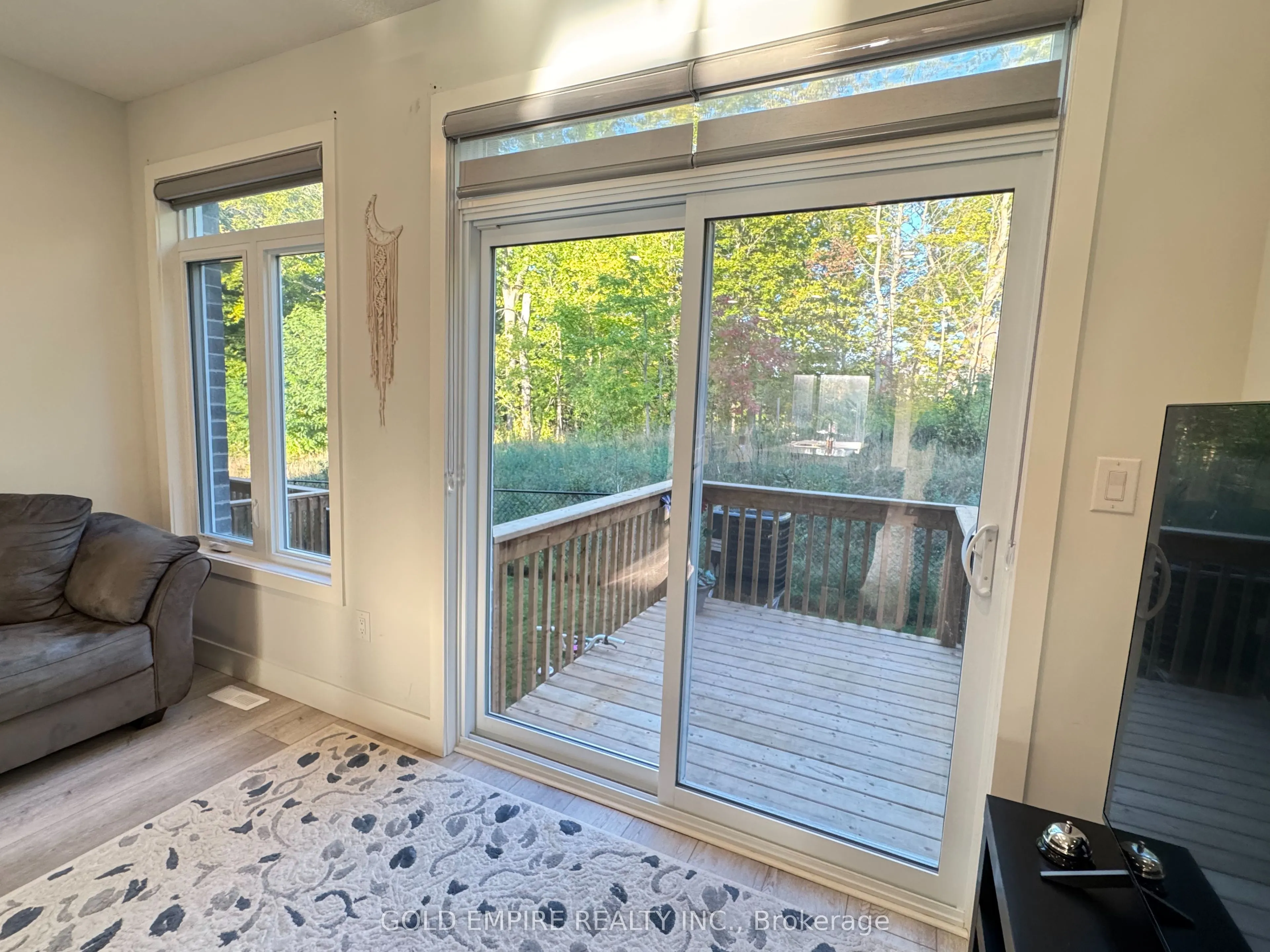 990 DEVERON Crescent, #45