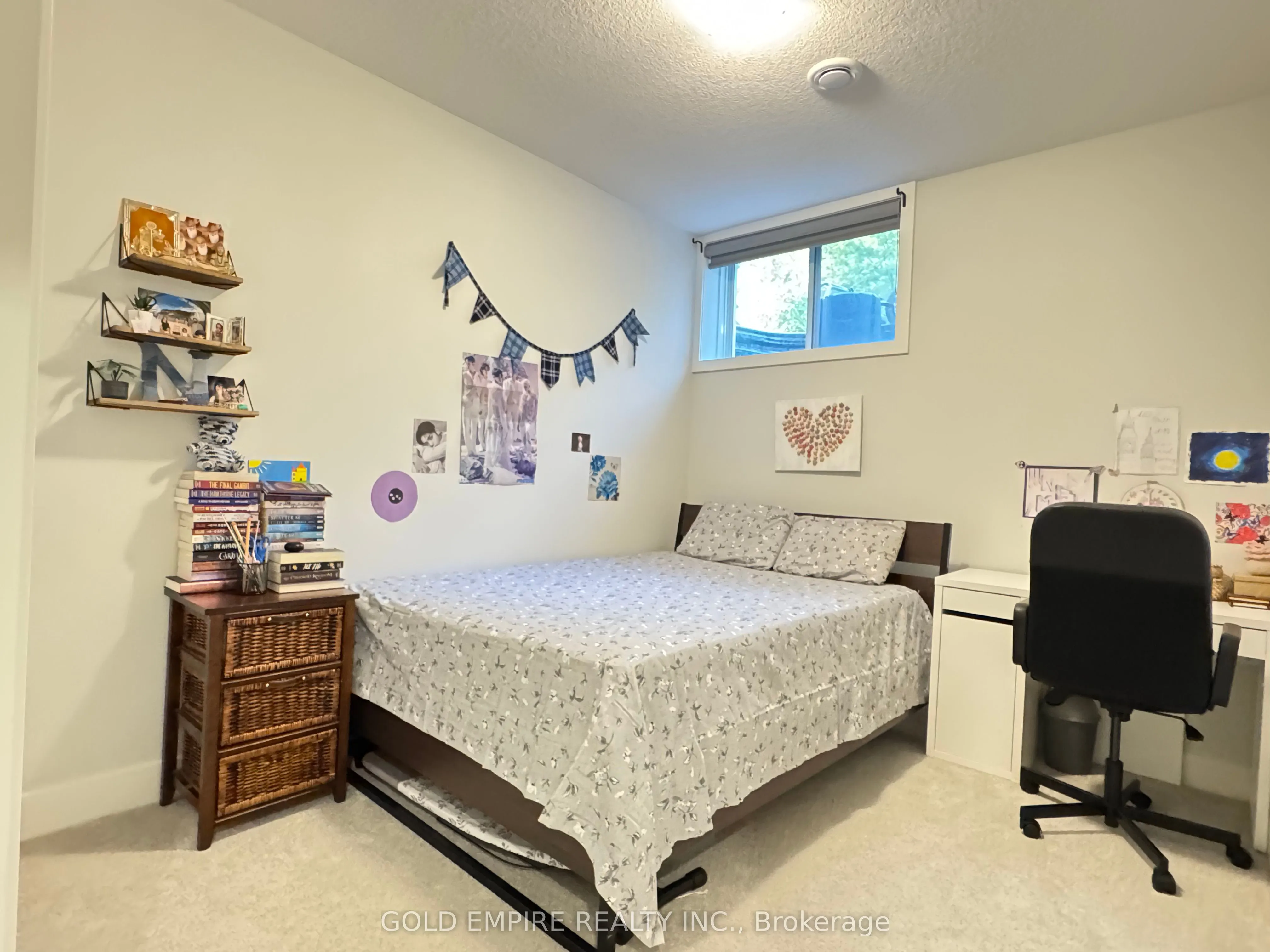 990 DEVERON Crescent, #45