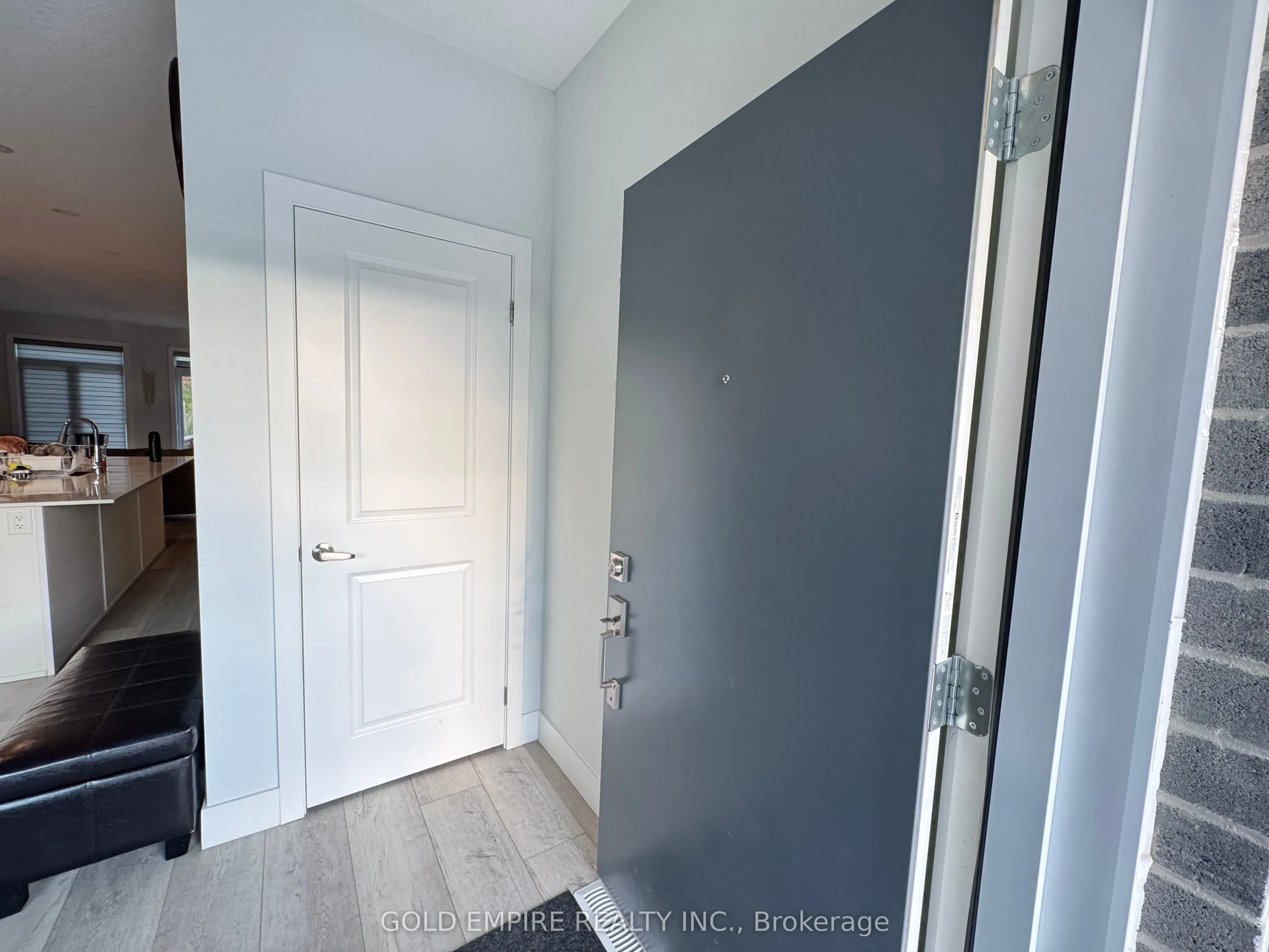990 DEVERON Crescent, #45