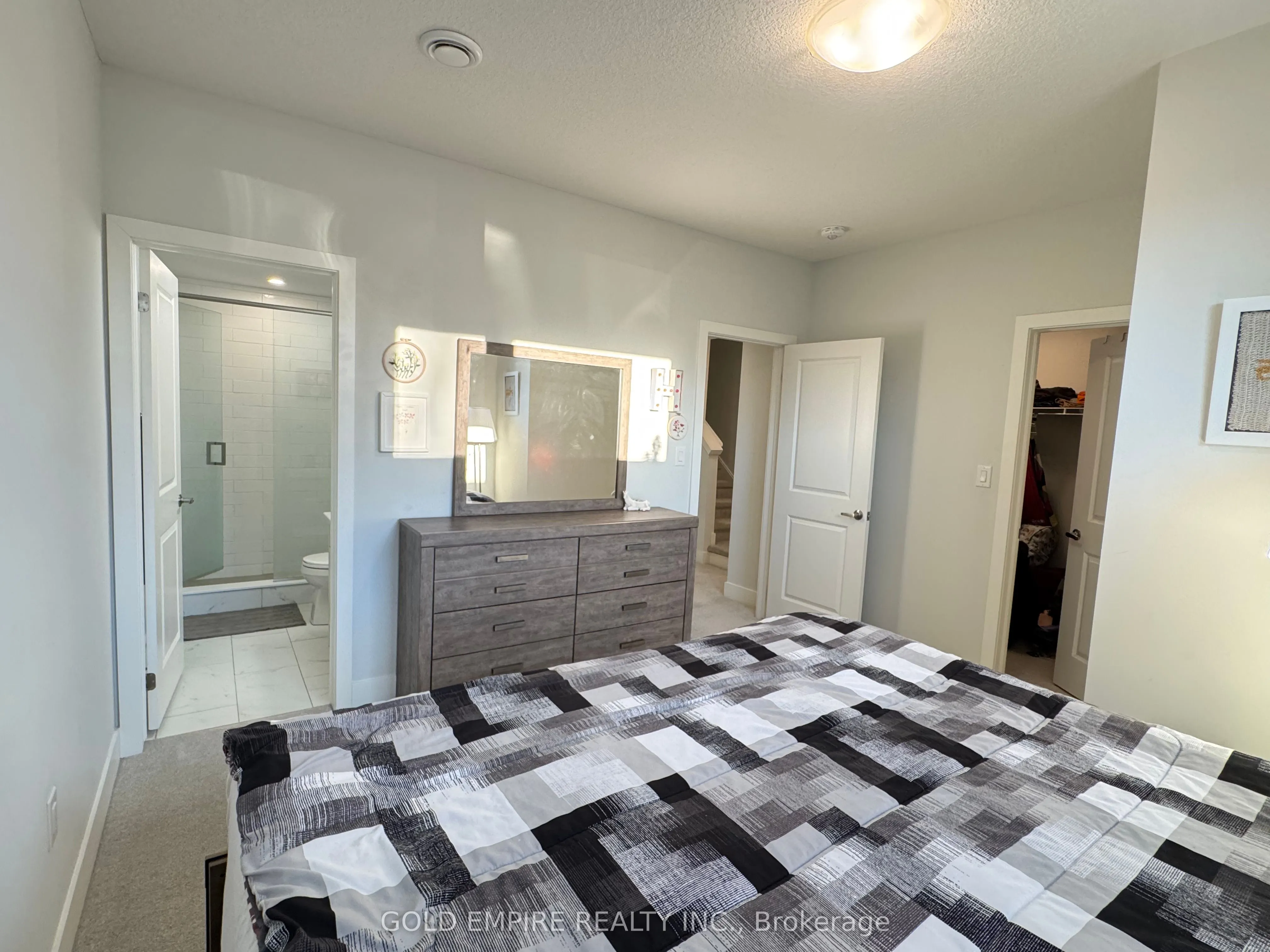 990 DEVERON Crescent, #45