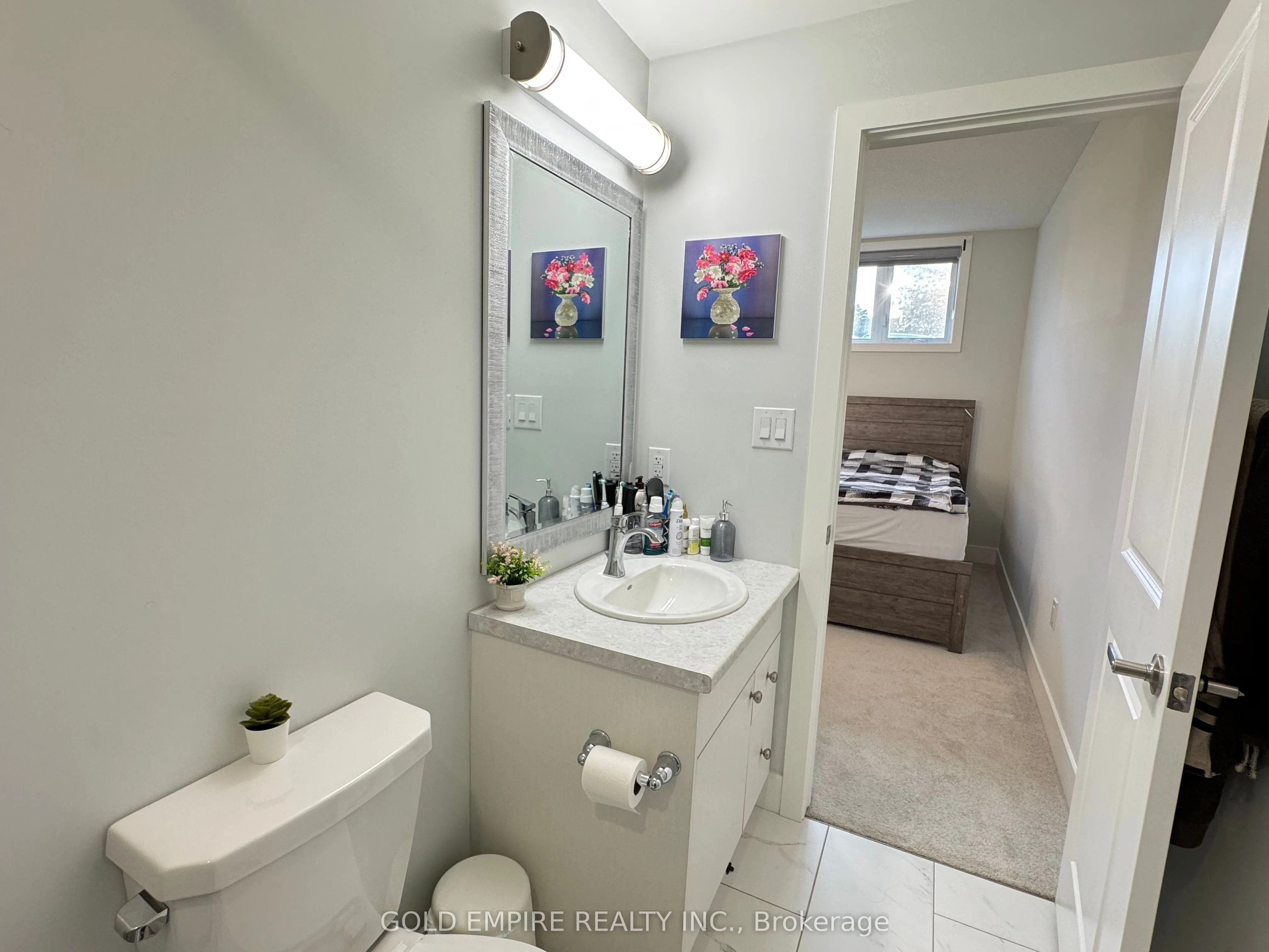 990 DEVERON Crescent, #45