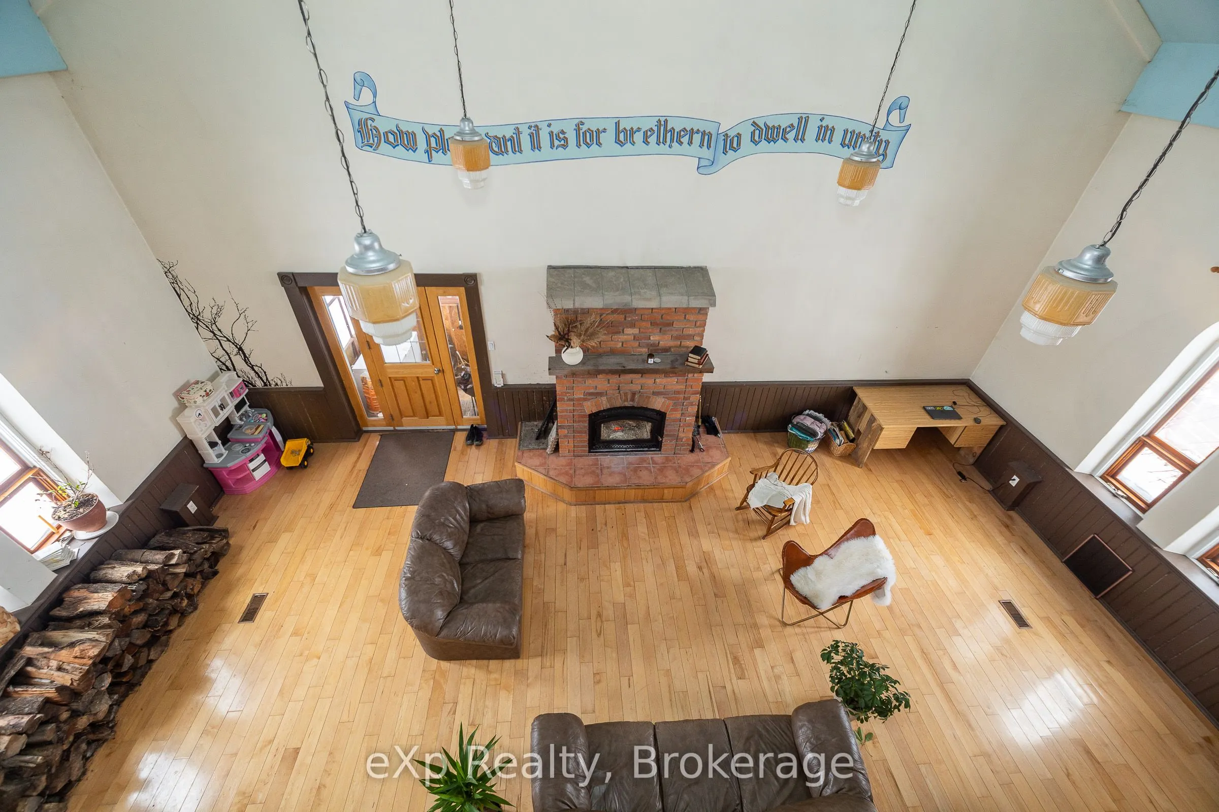 137190 Grey Road 12