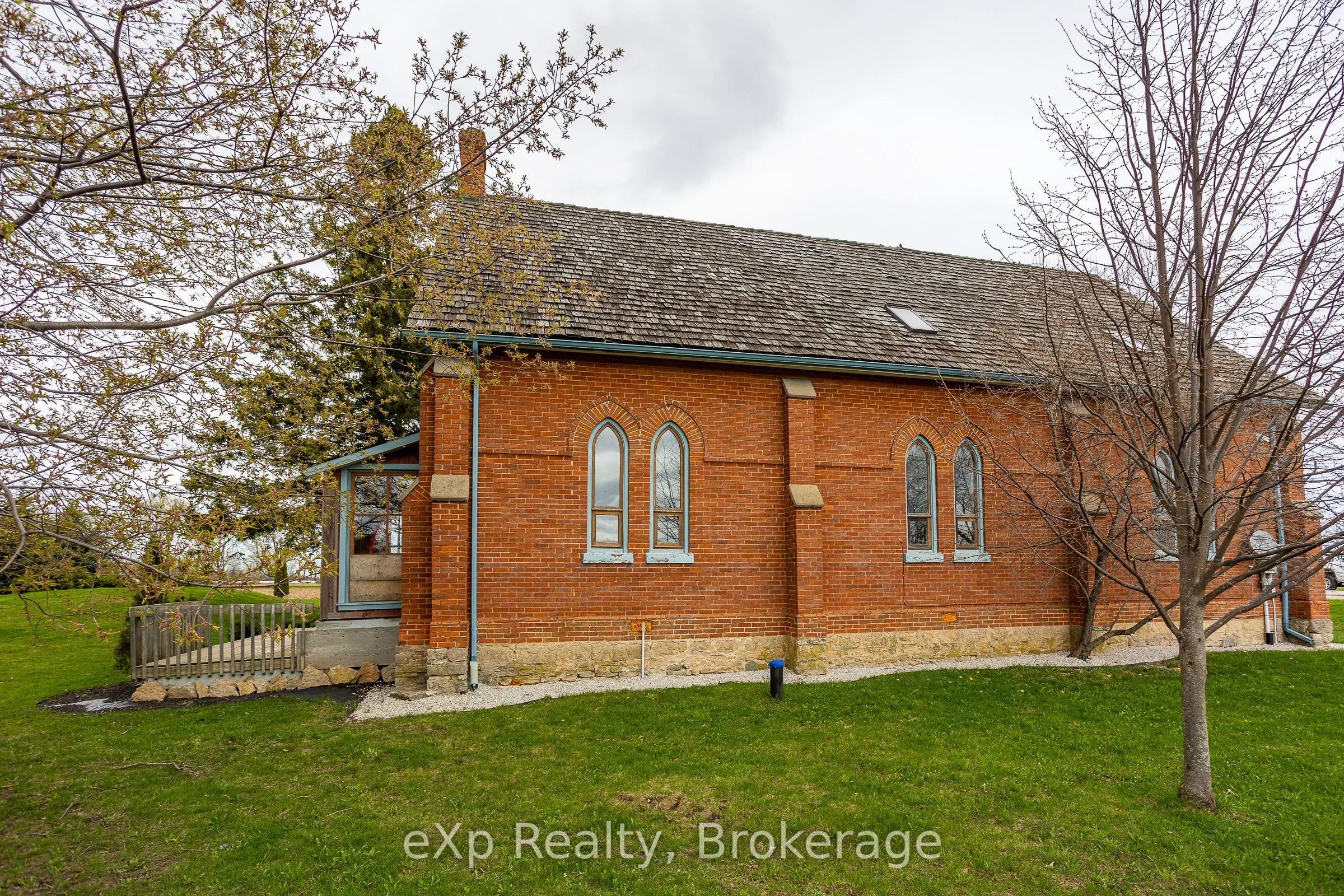 137190 Grey Road 12