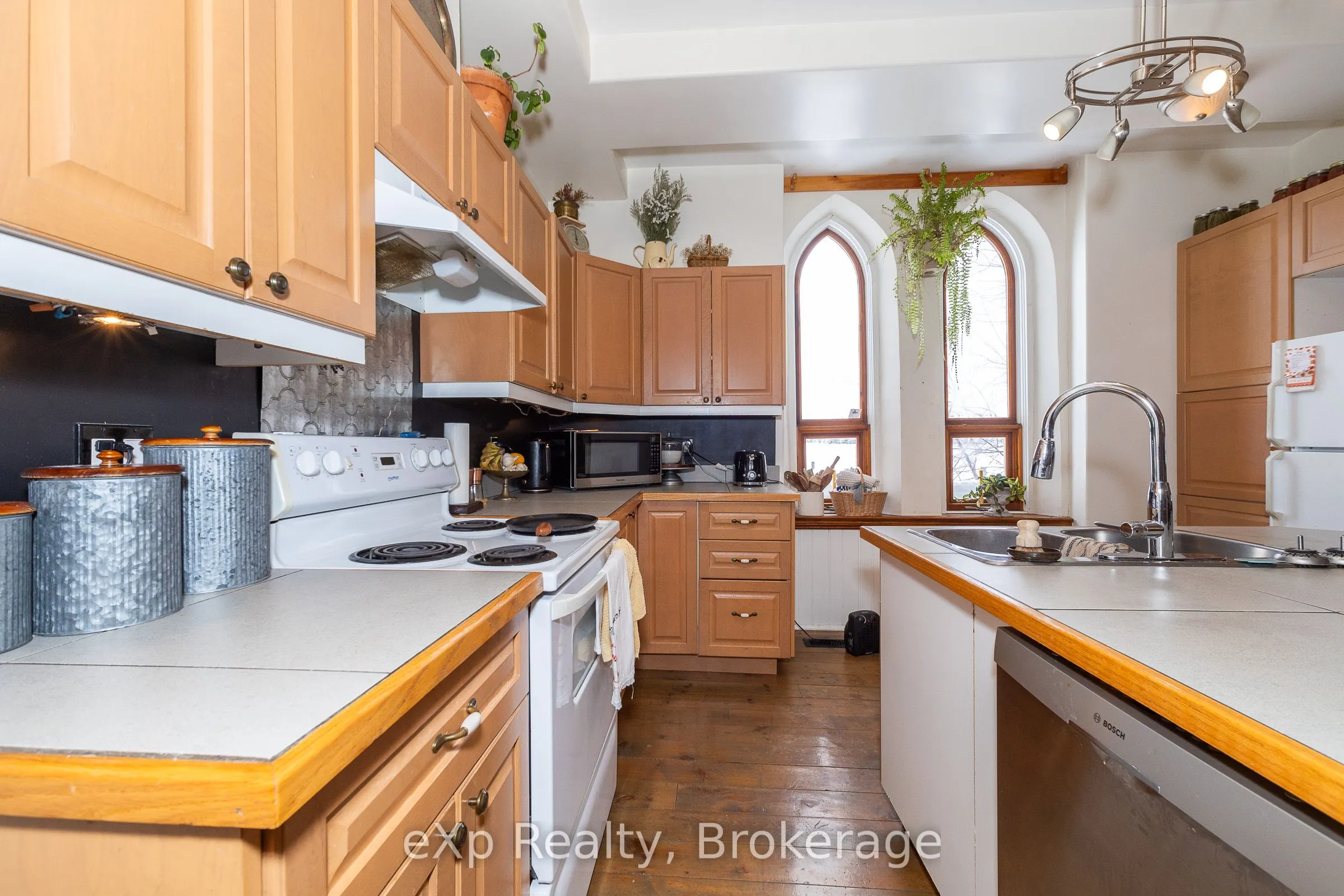 137190 Grey Road 12