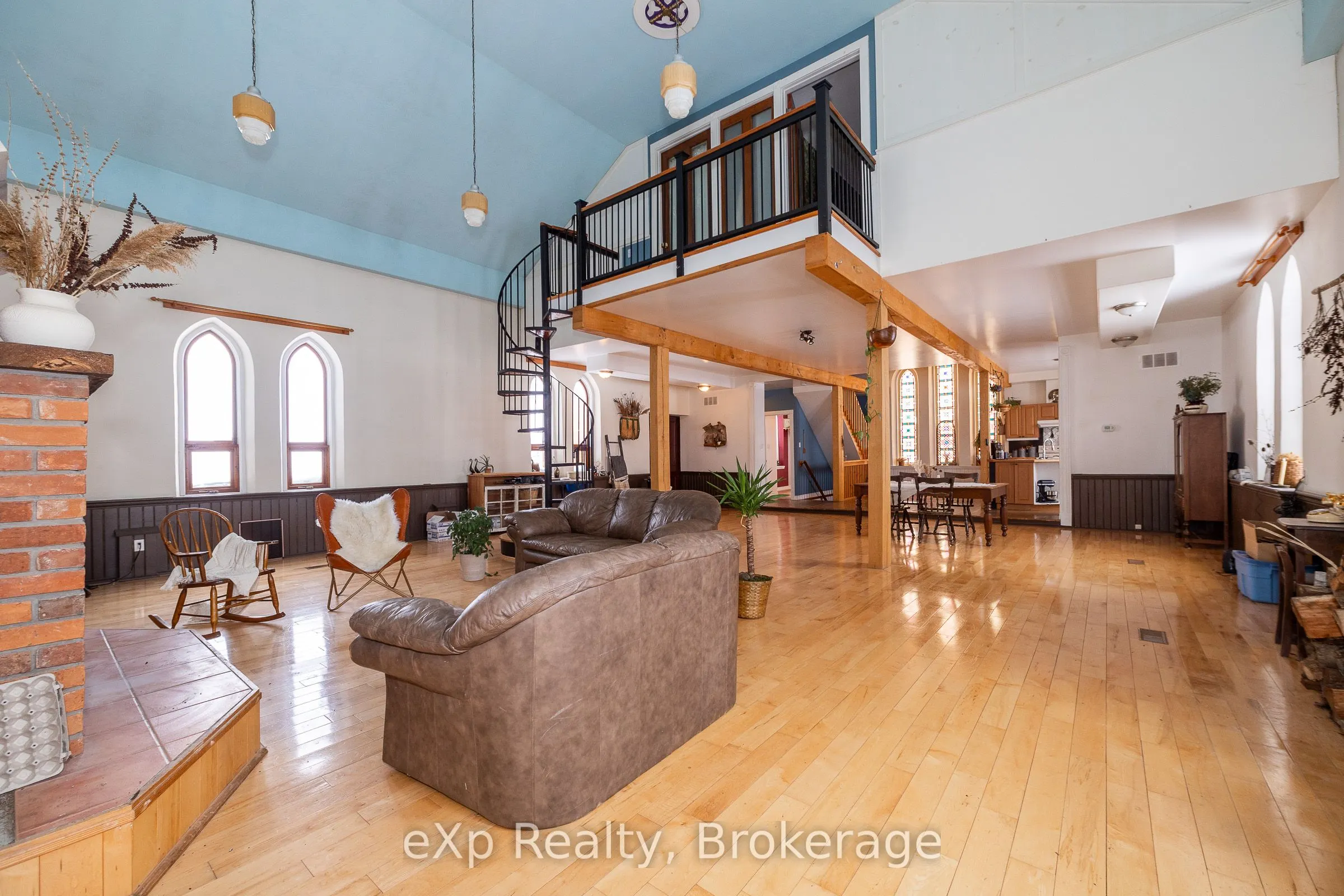 137190 Grey Road 12