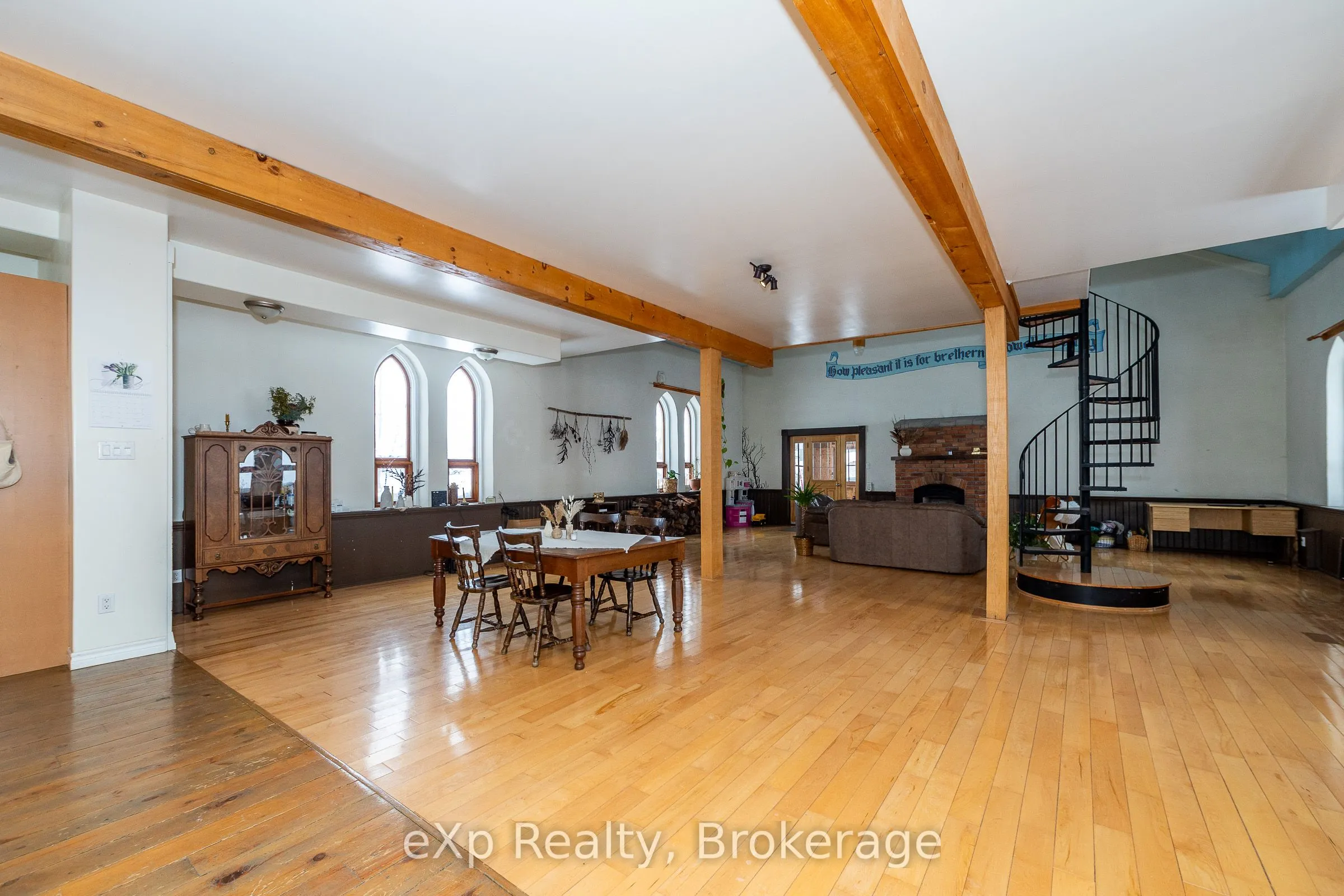 137190 Grey Road 12