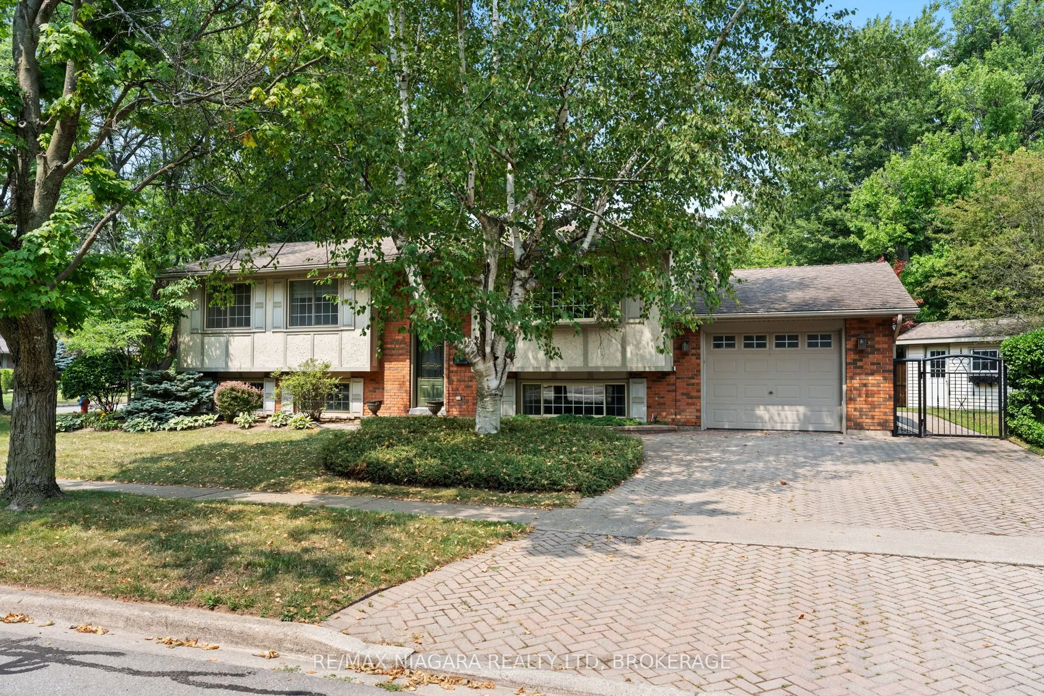 6841 Dellpark Drive
