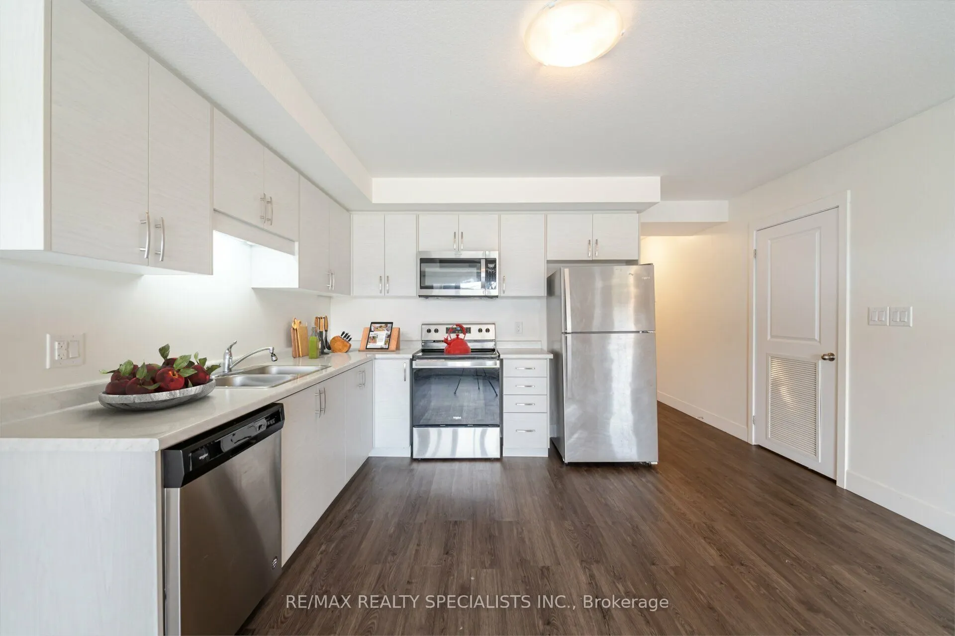160 Rochefort Street, #B-17