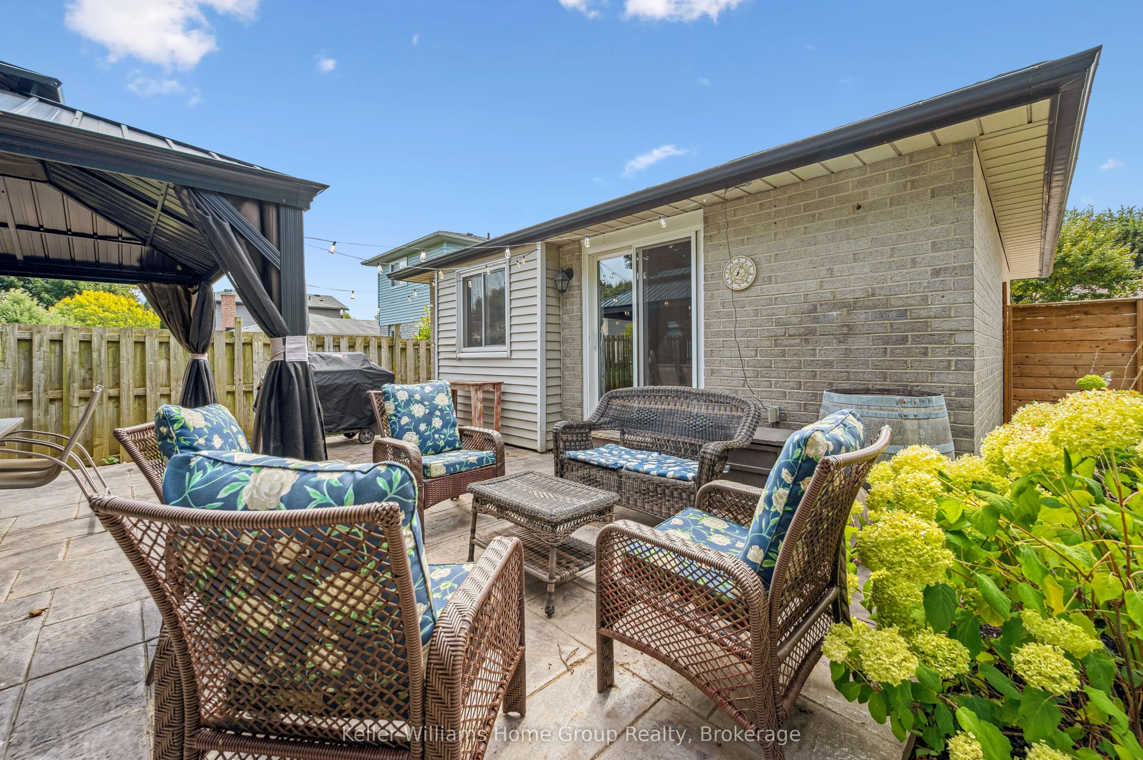 658 Holman Crescent