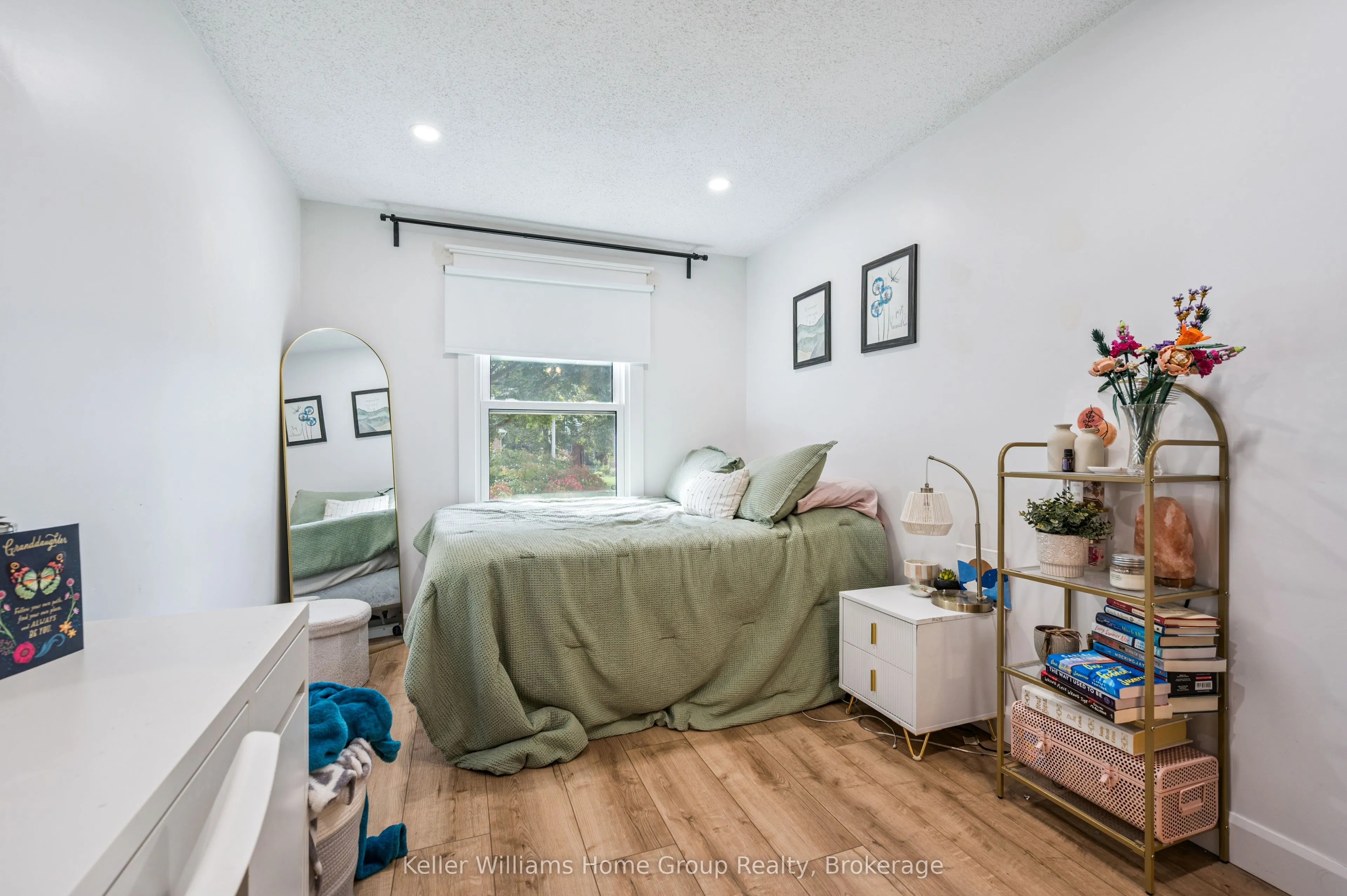 658 Holman Crescent
