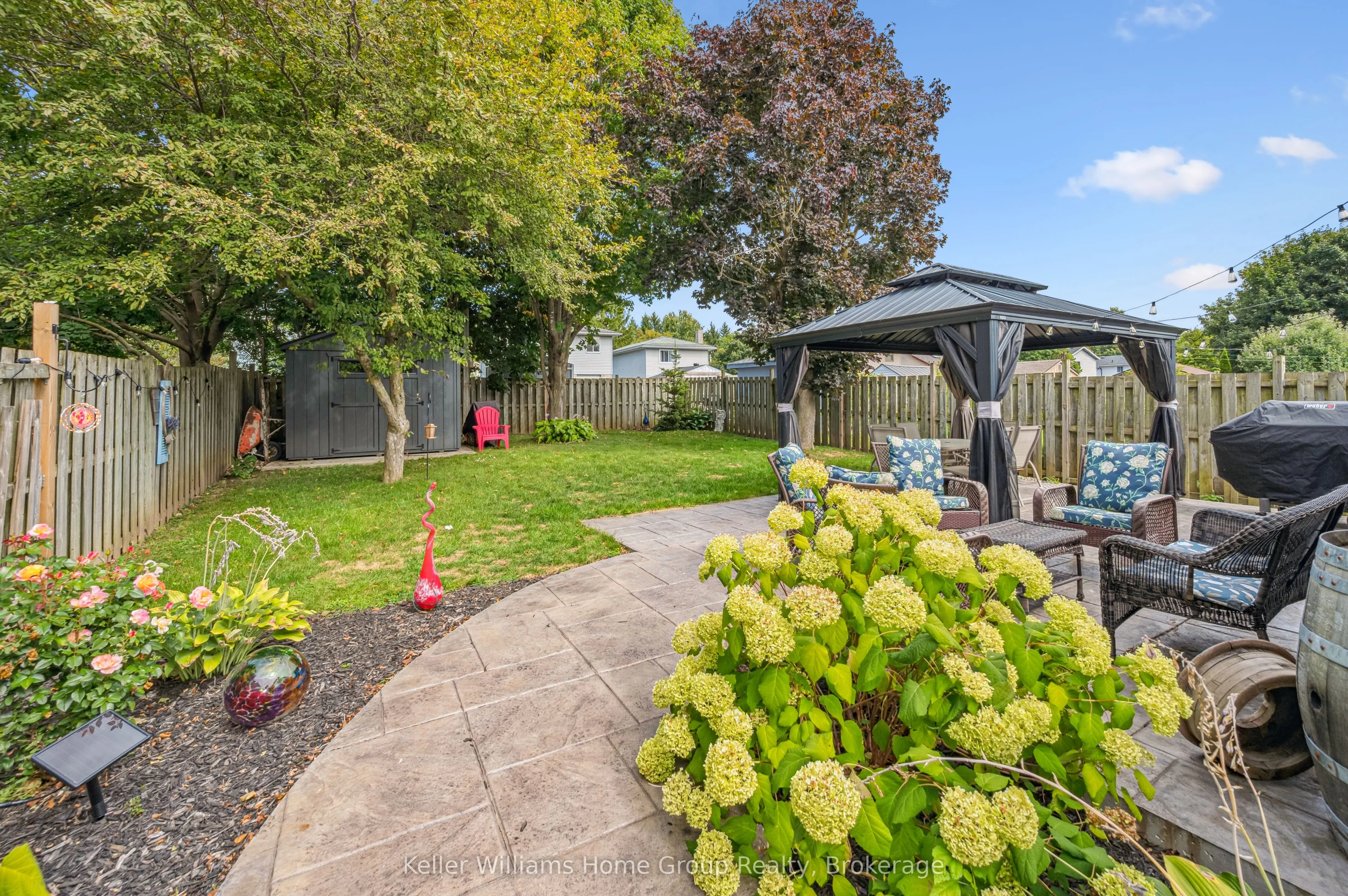 658 Holman Crescent