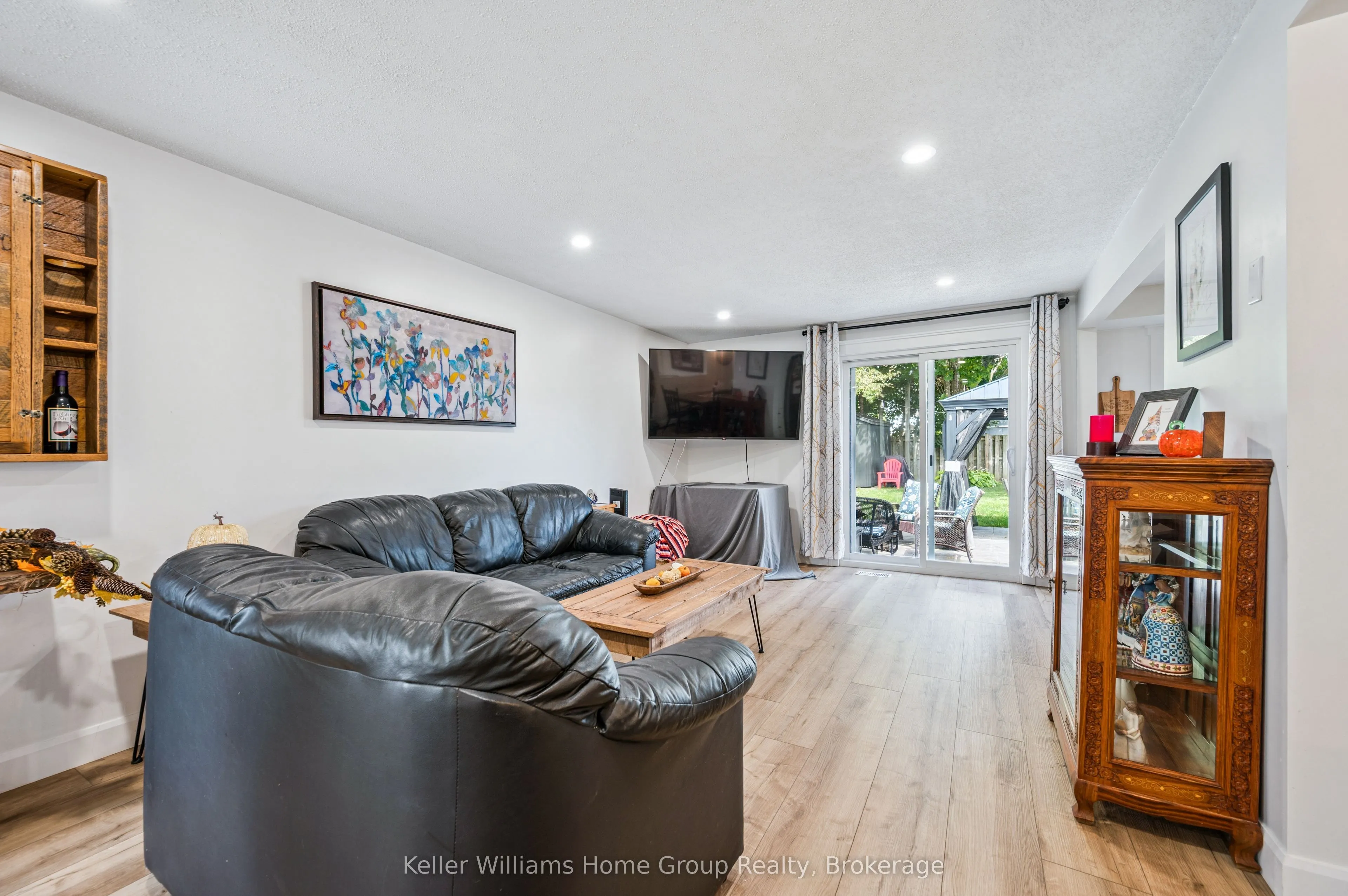 658 Holman Crescent