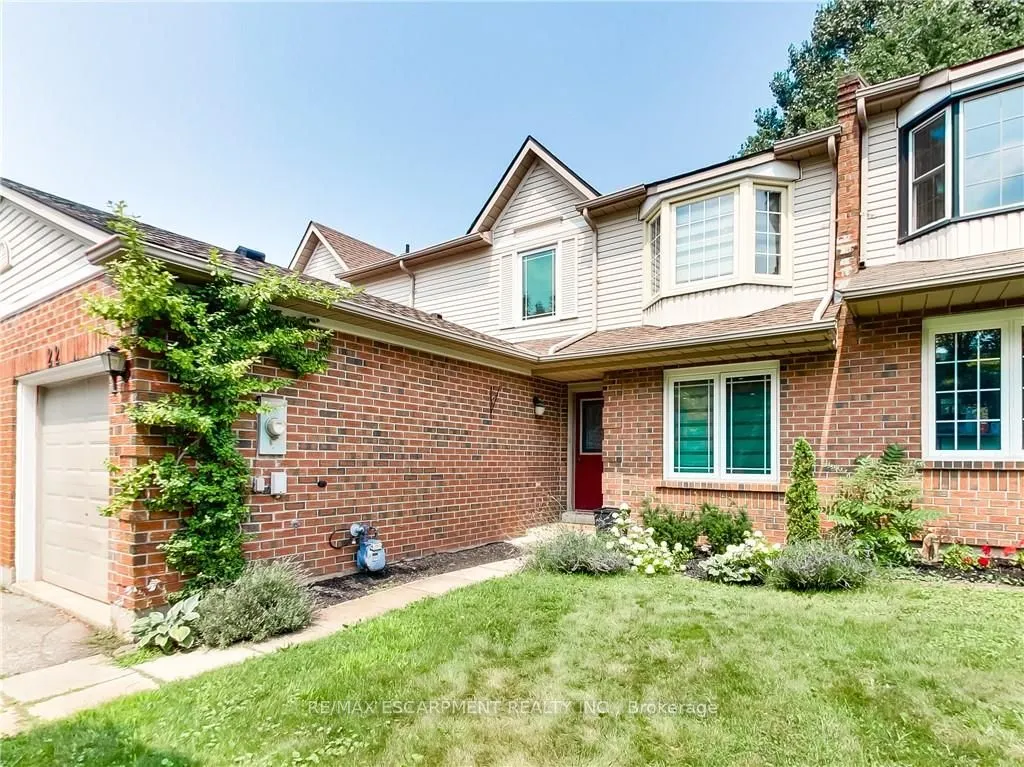 22 Hedgelawn Drive