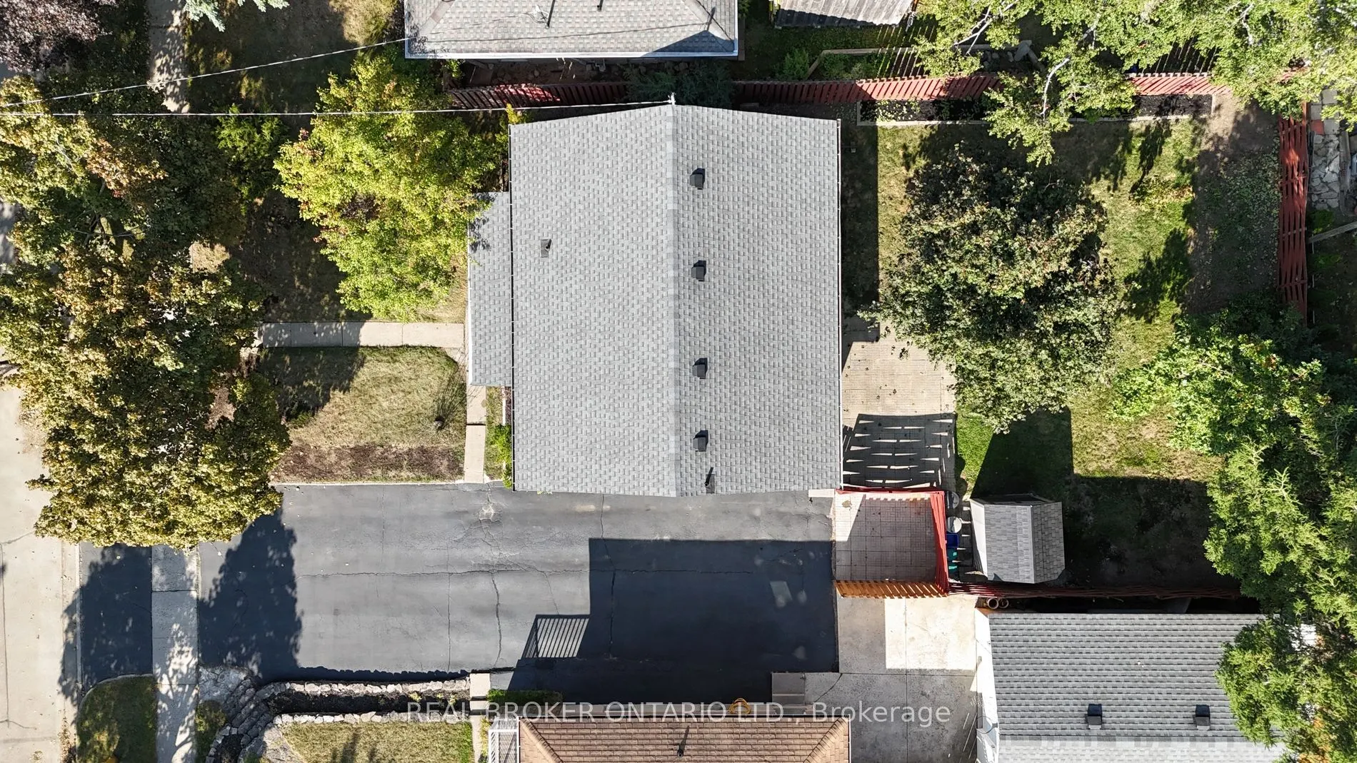 27 Broadmoor Avenue