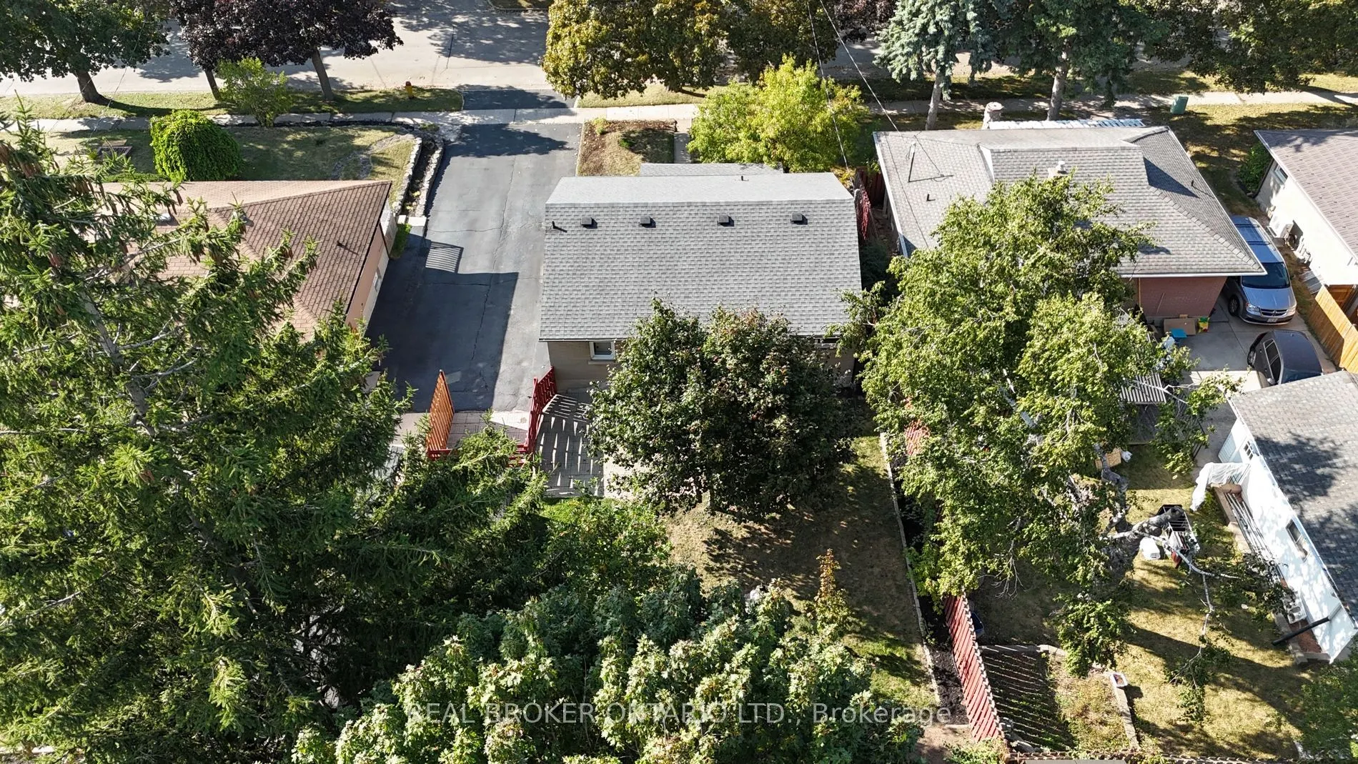 27 Broadmoor Avenue