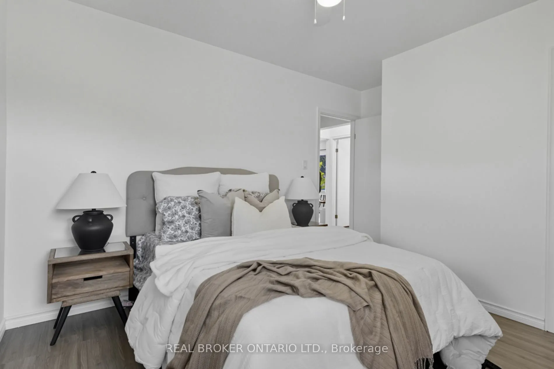 27 Broadmoor Avenue