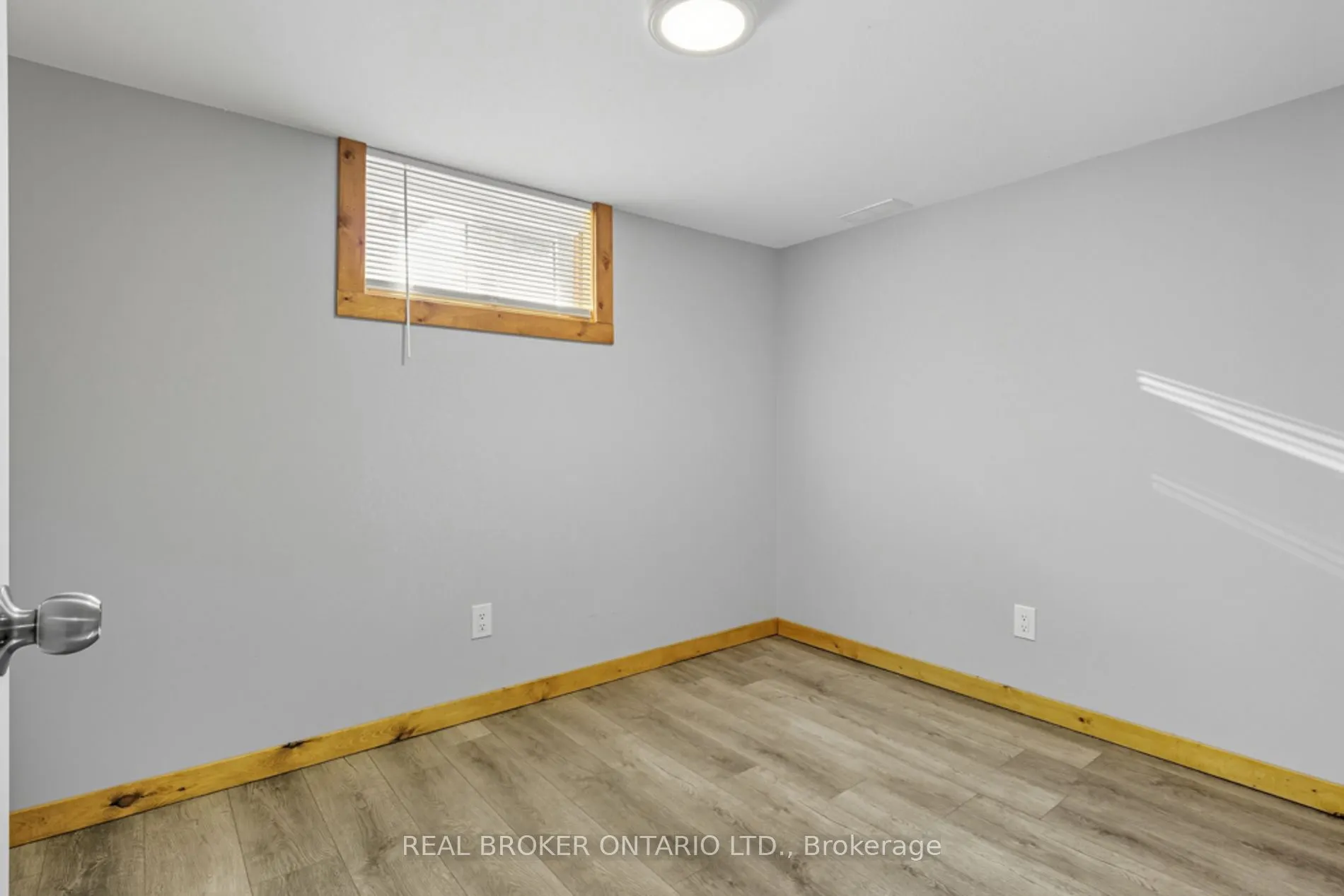 27 Broadmoor Avenue