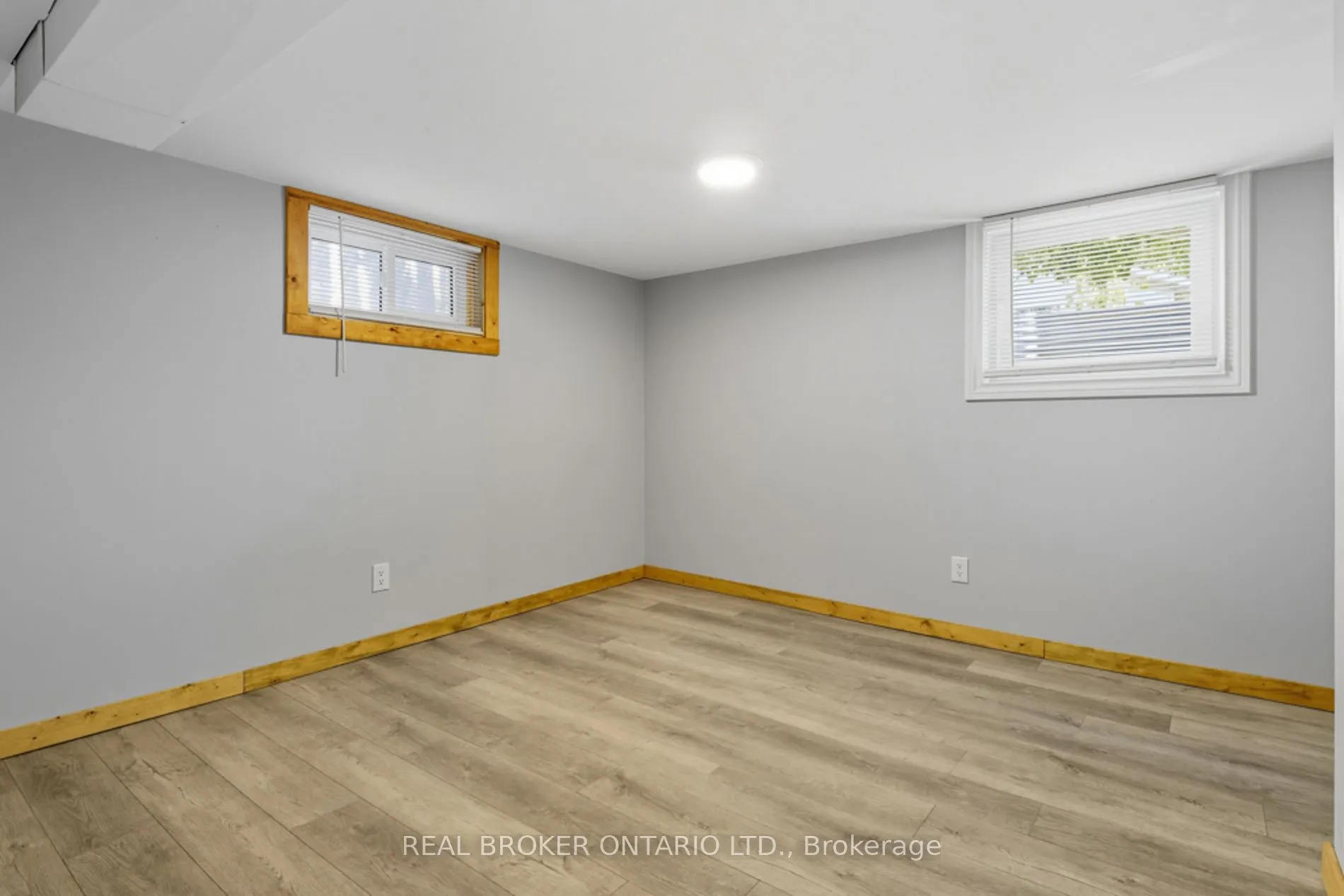27 Broadmoor Avenue