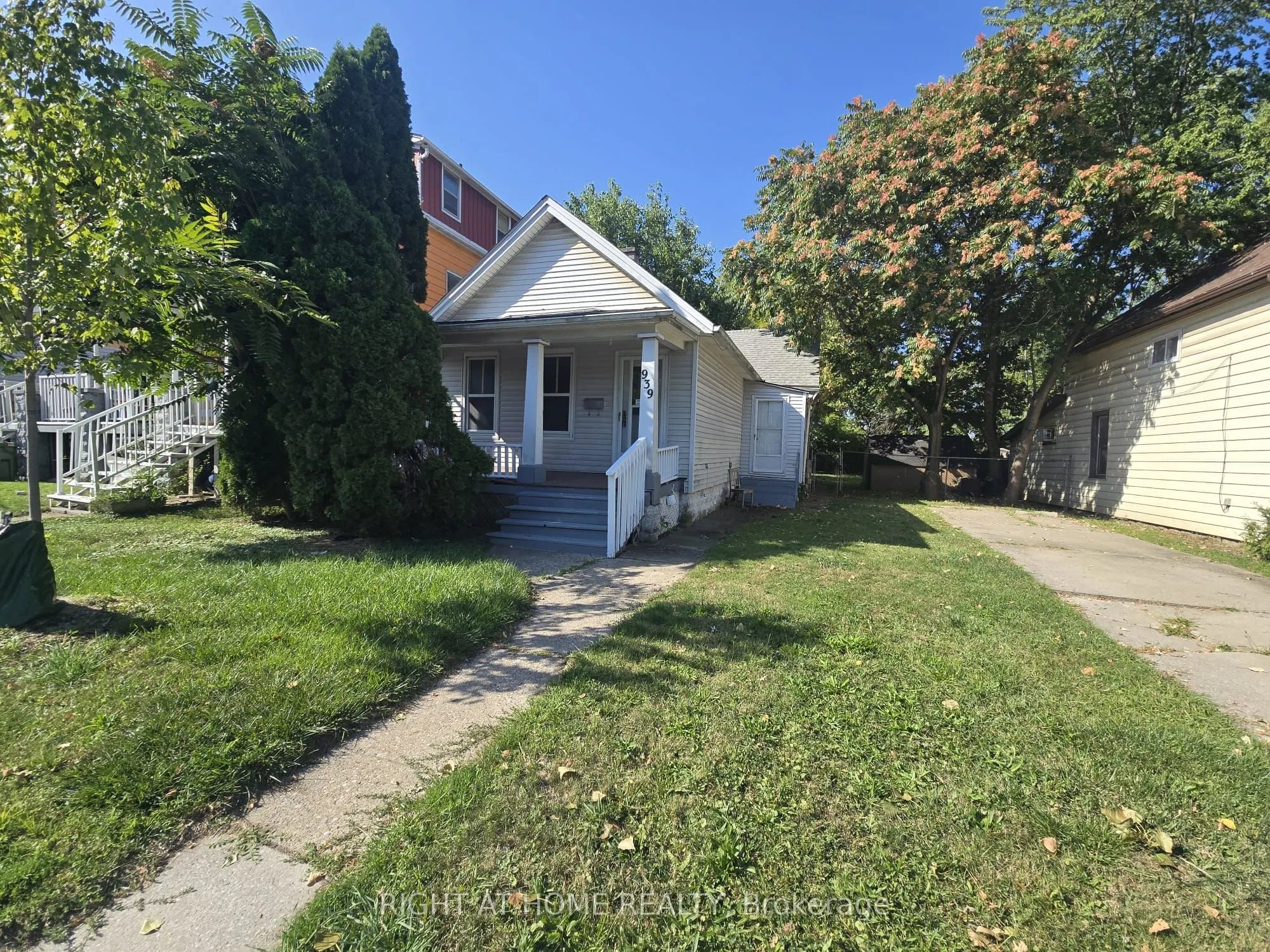 939 Wellington Street
