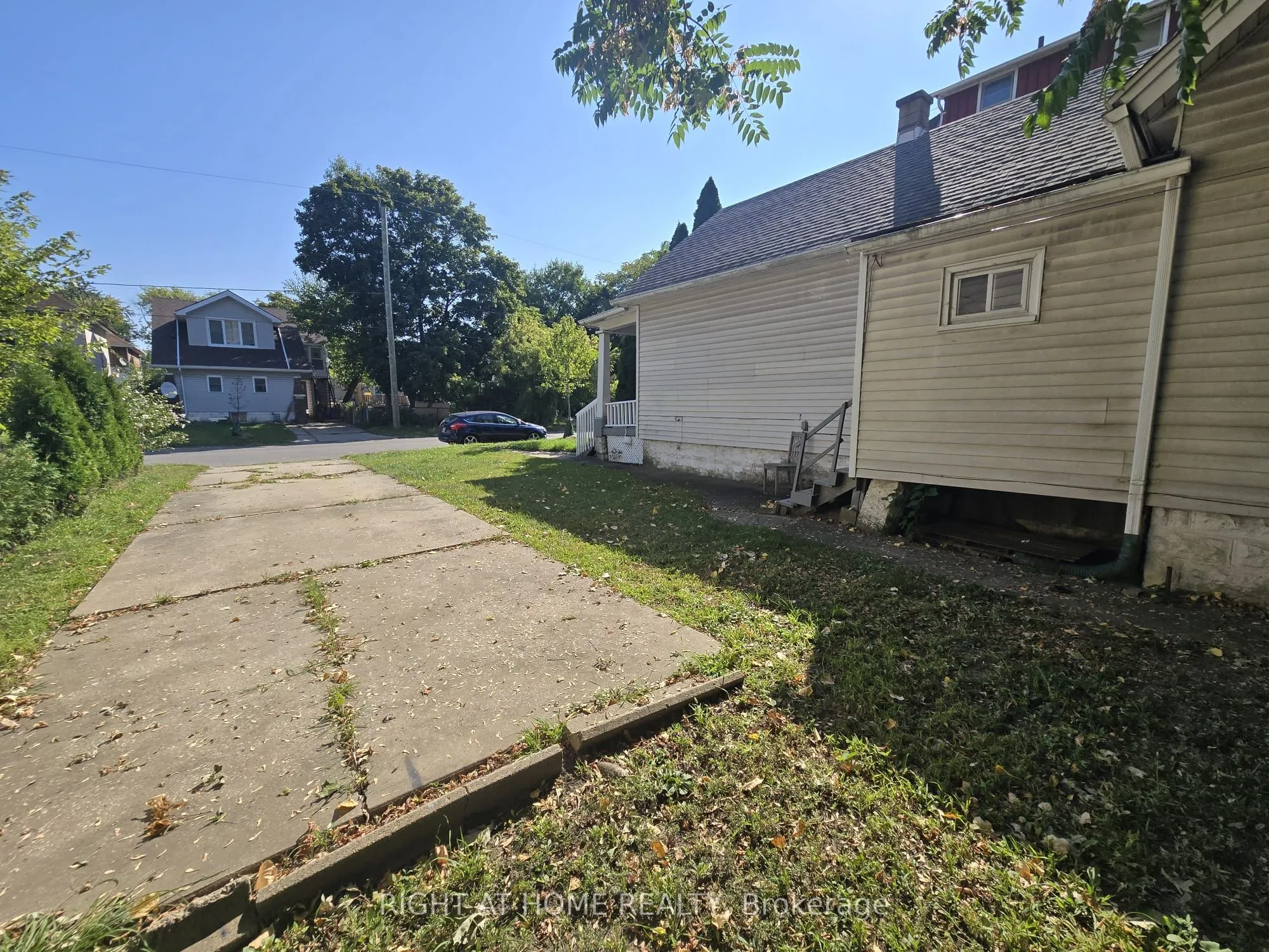 939 Wellington Street